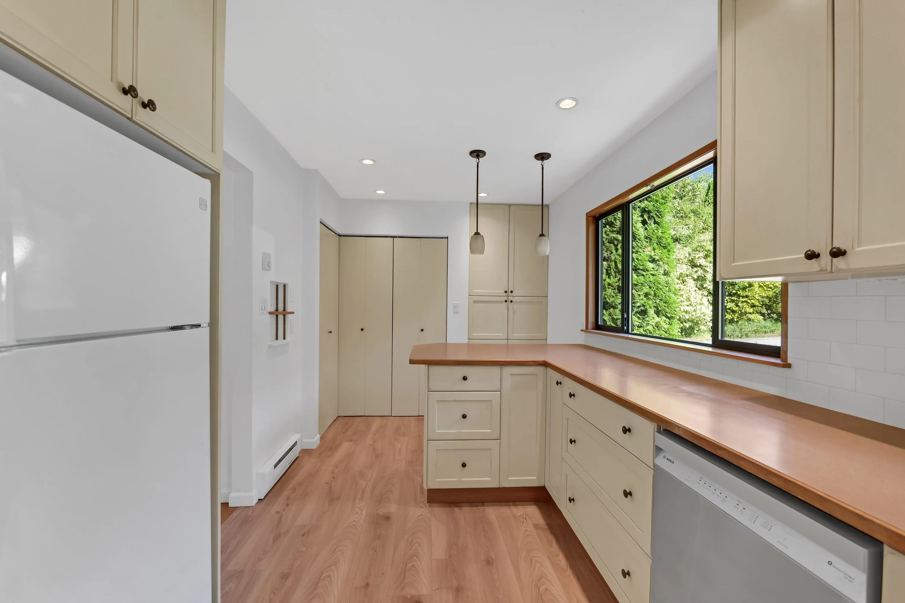 2655 Rhum & Eigg Drive