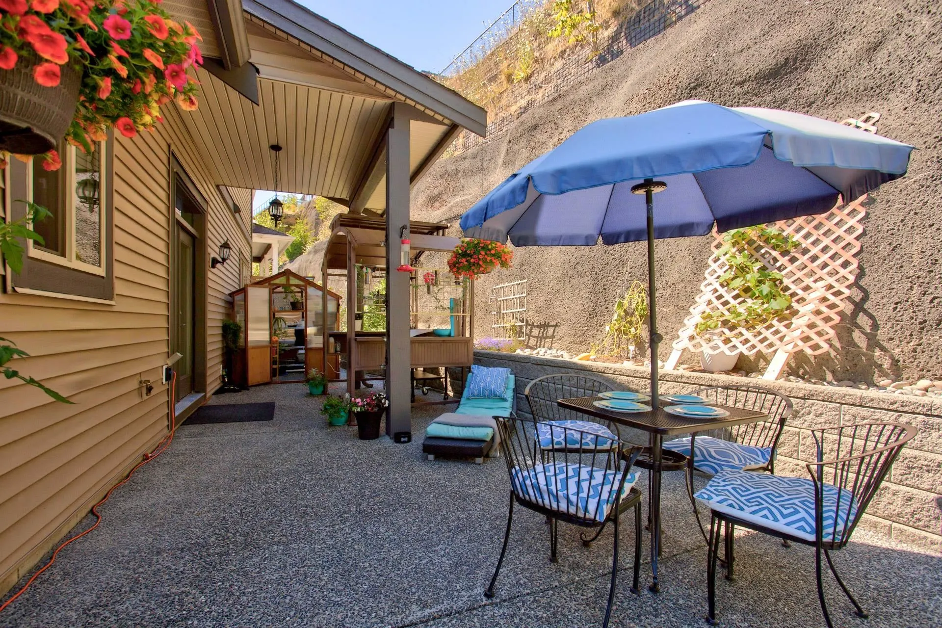 36497 Carnarvon Court