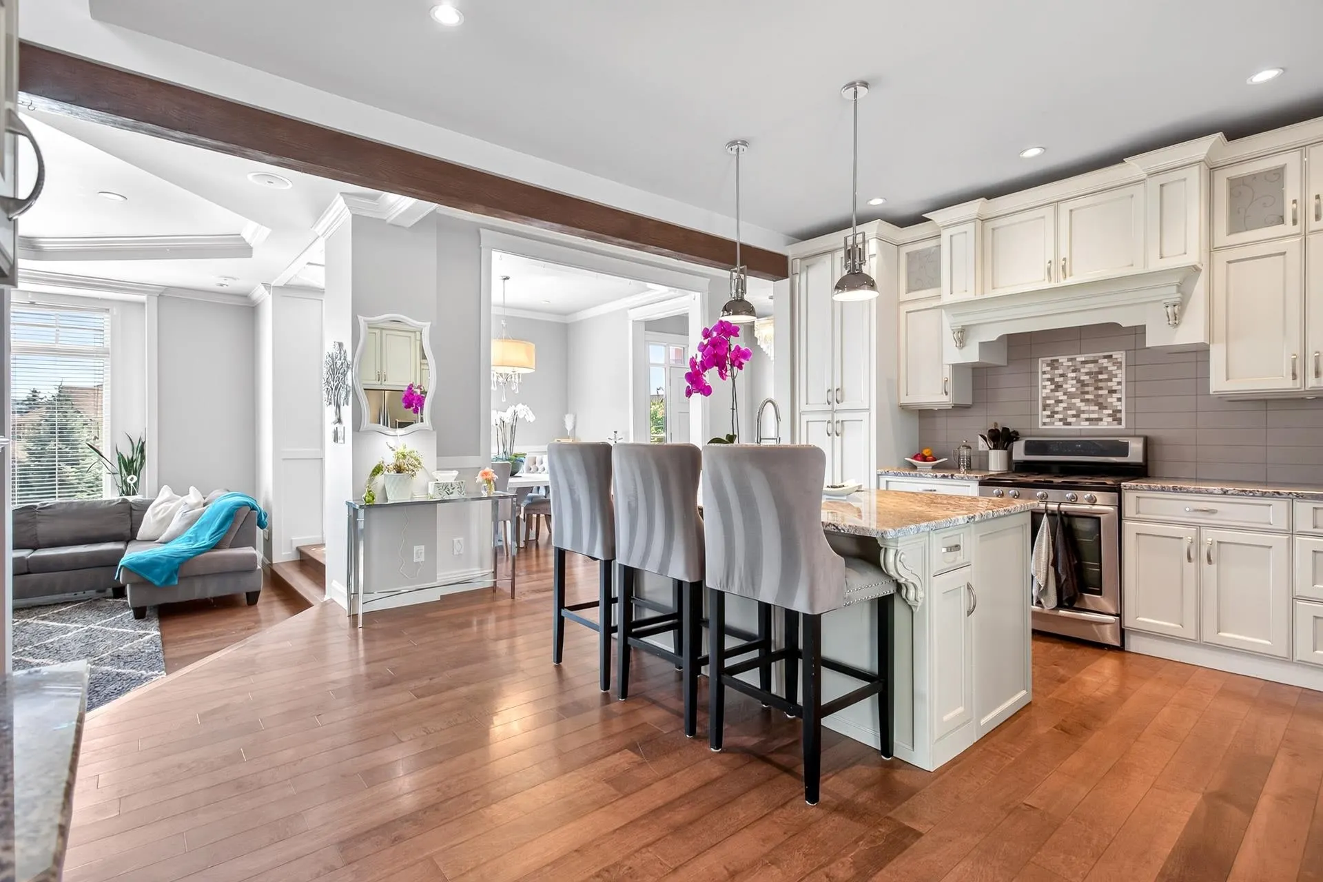 36497 Carnarvon Court