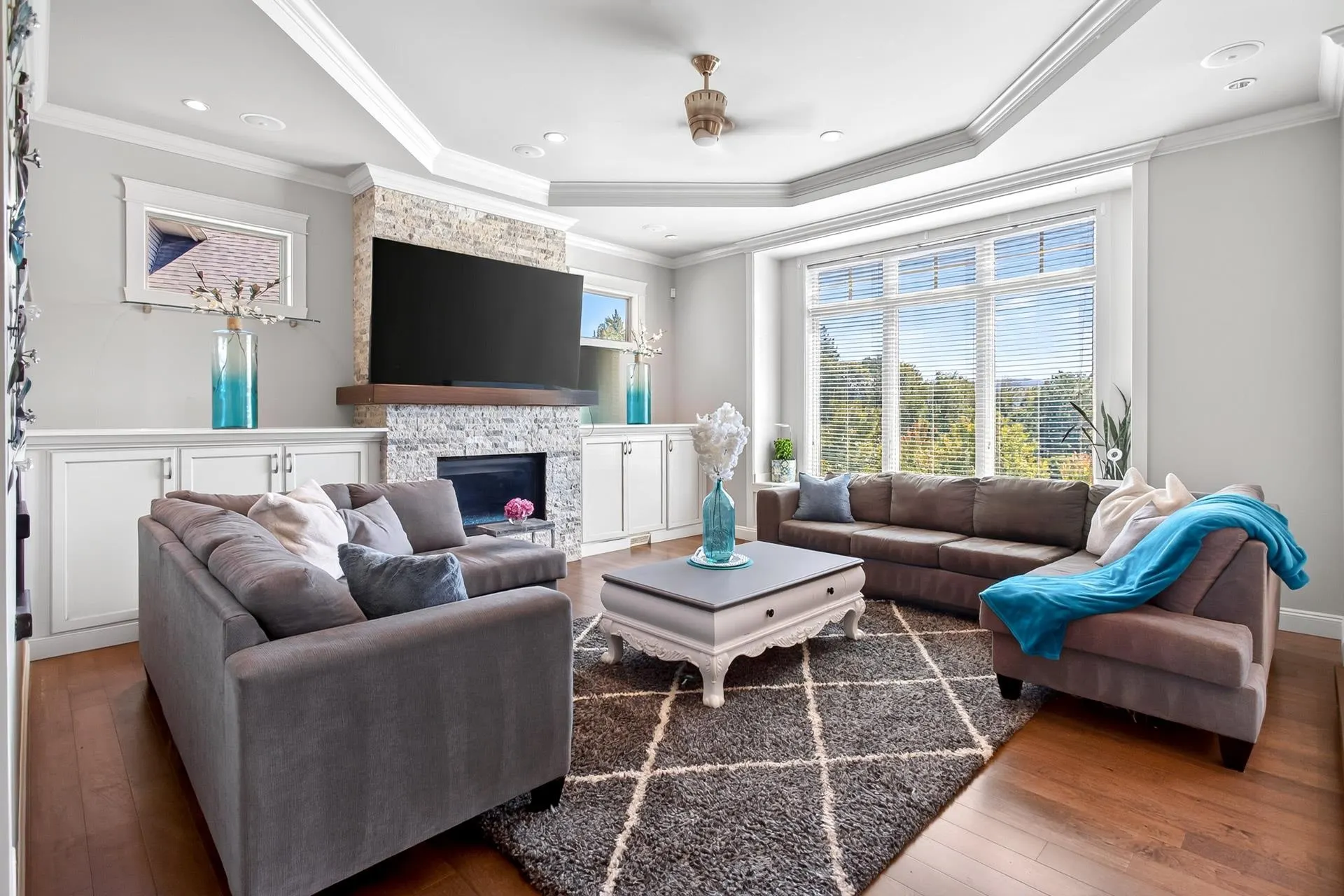 36497 Carnarvon Court