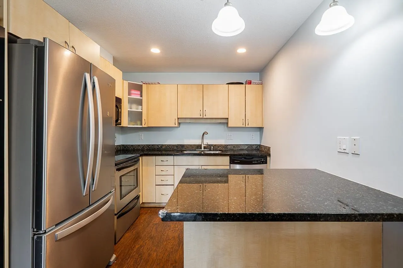 19774 56 Avenue #206