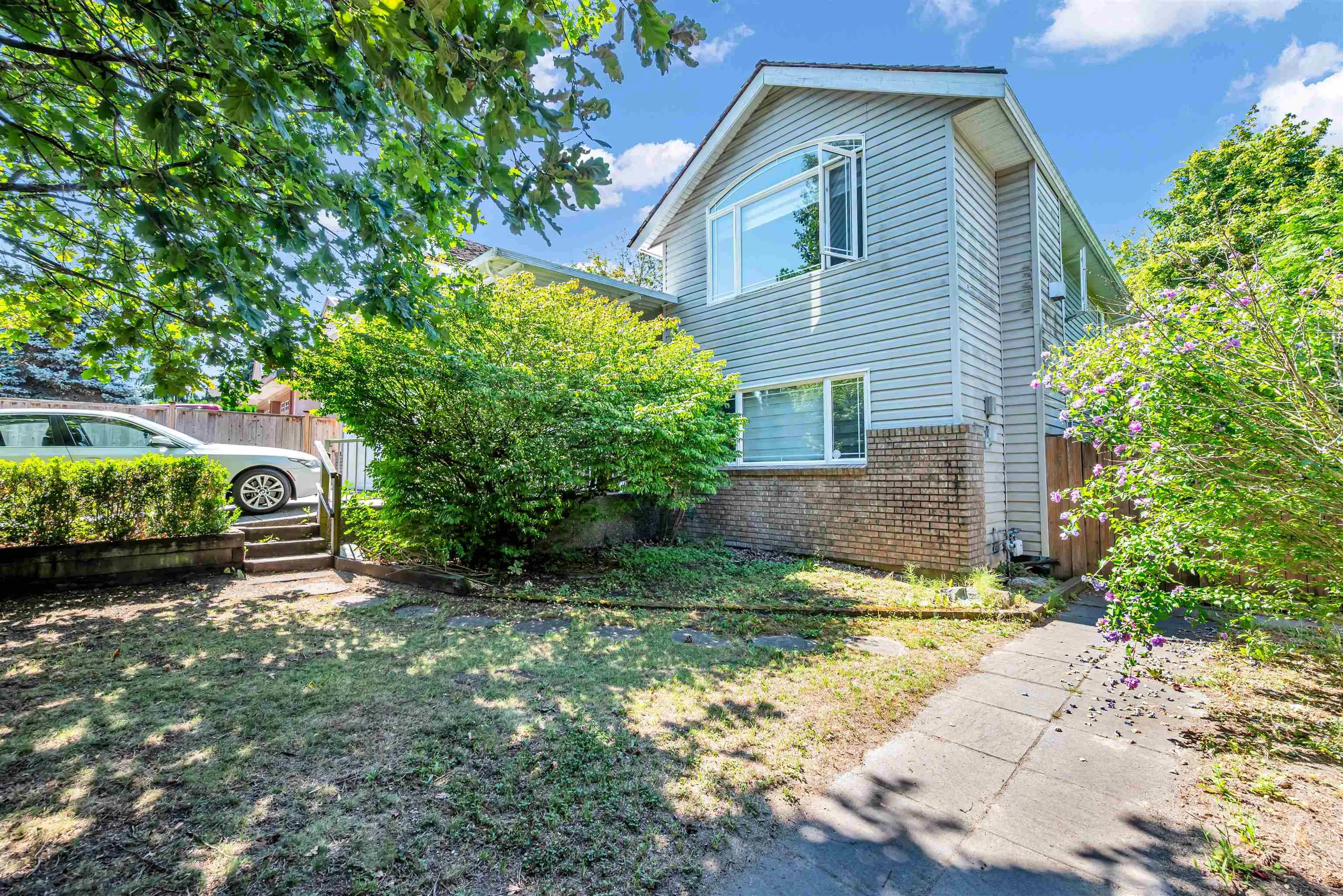 18136 Claytonwood Crescent