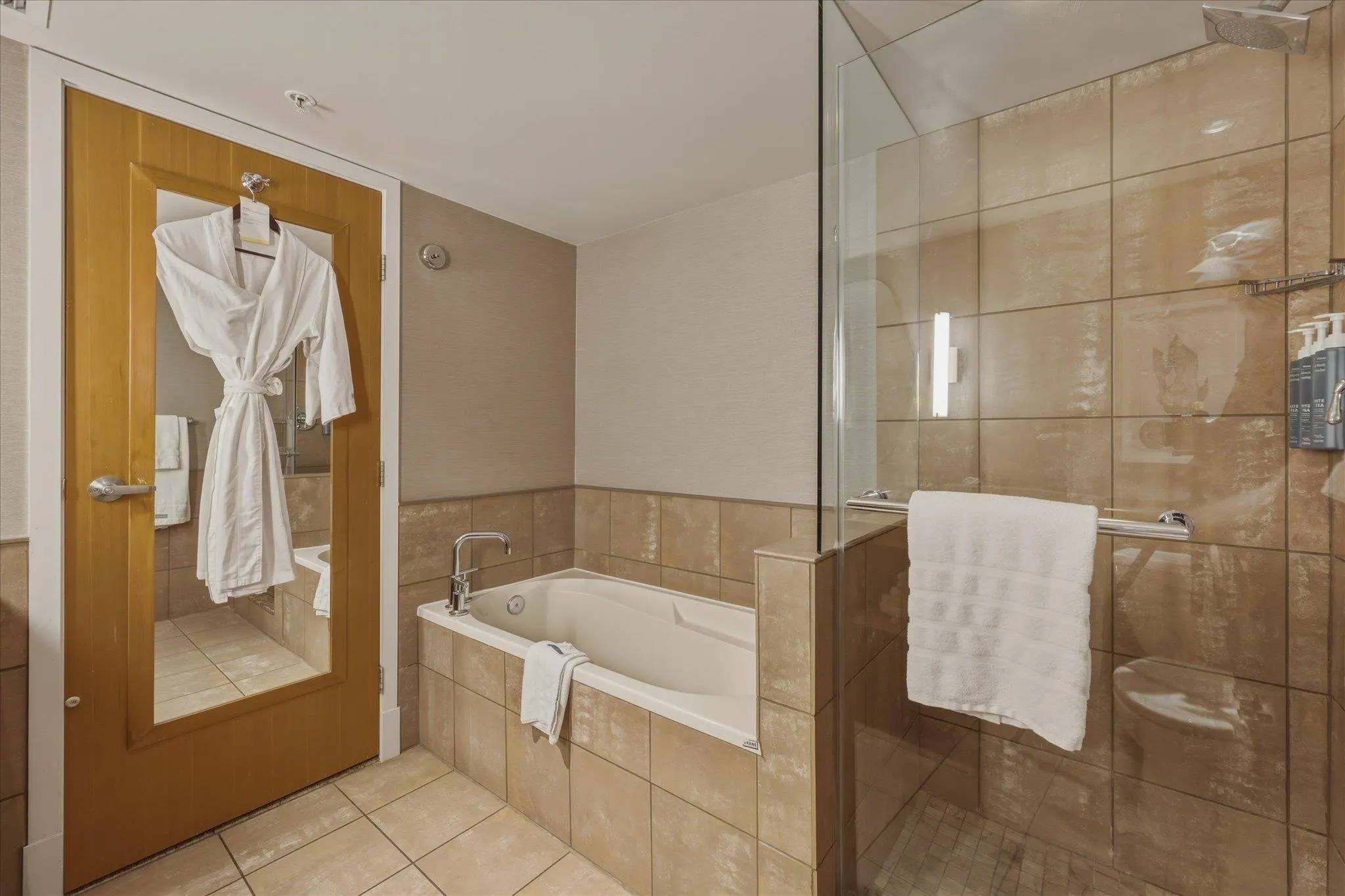 4090 Whistler Way #871/872