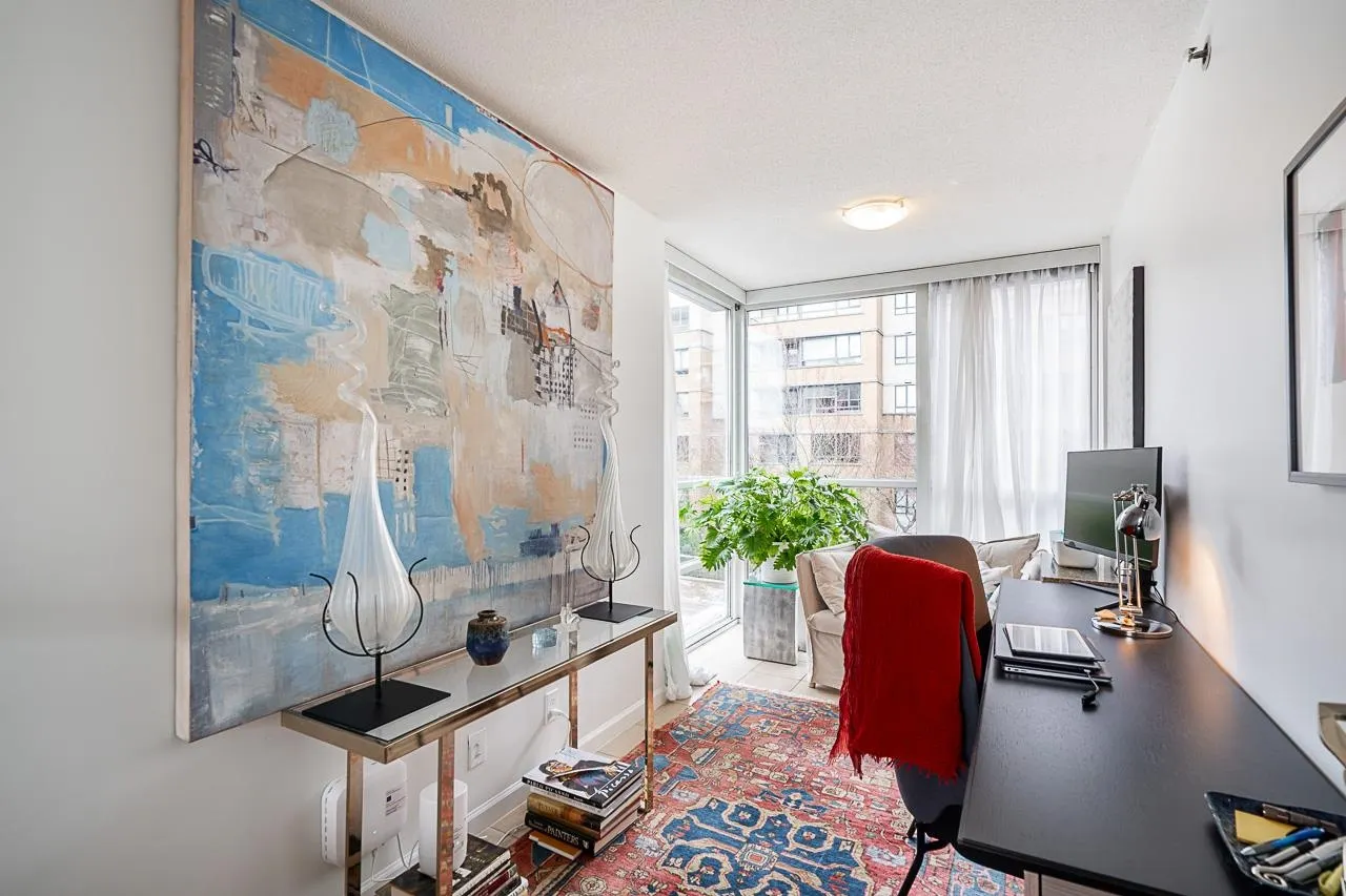 1228 Marinaside Crescent #302