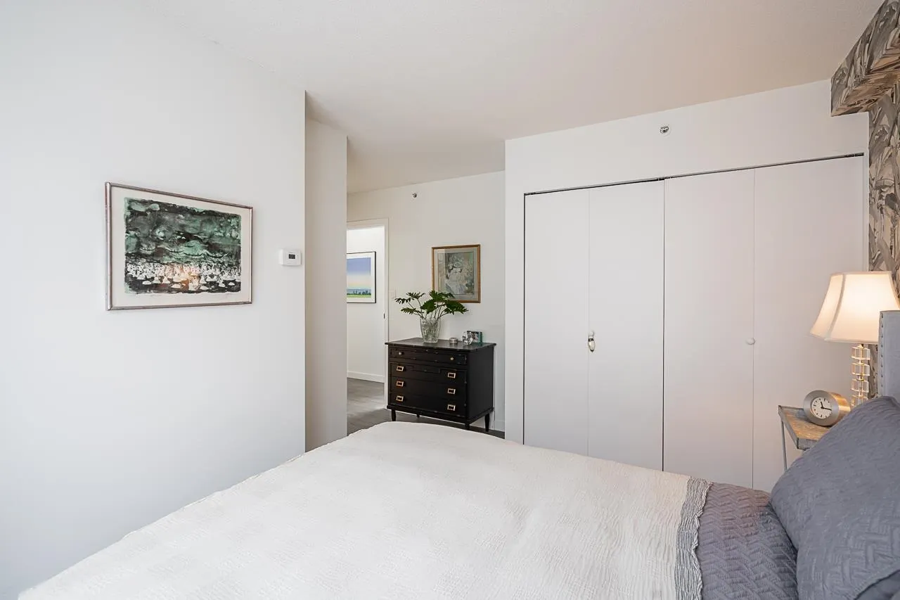 1228 Marinaside Crescent #302