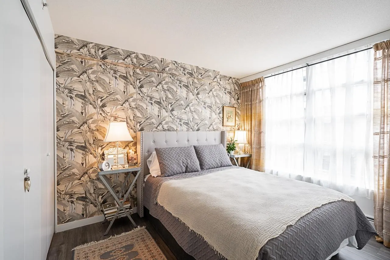 1228 Marinaside Crescent #302