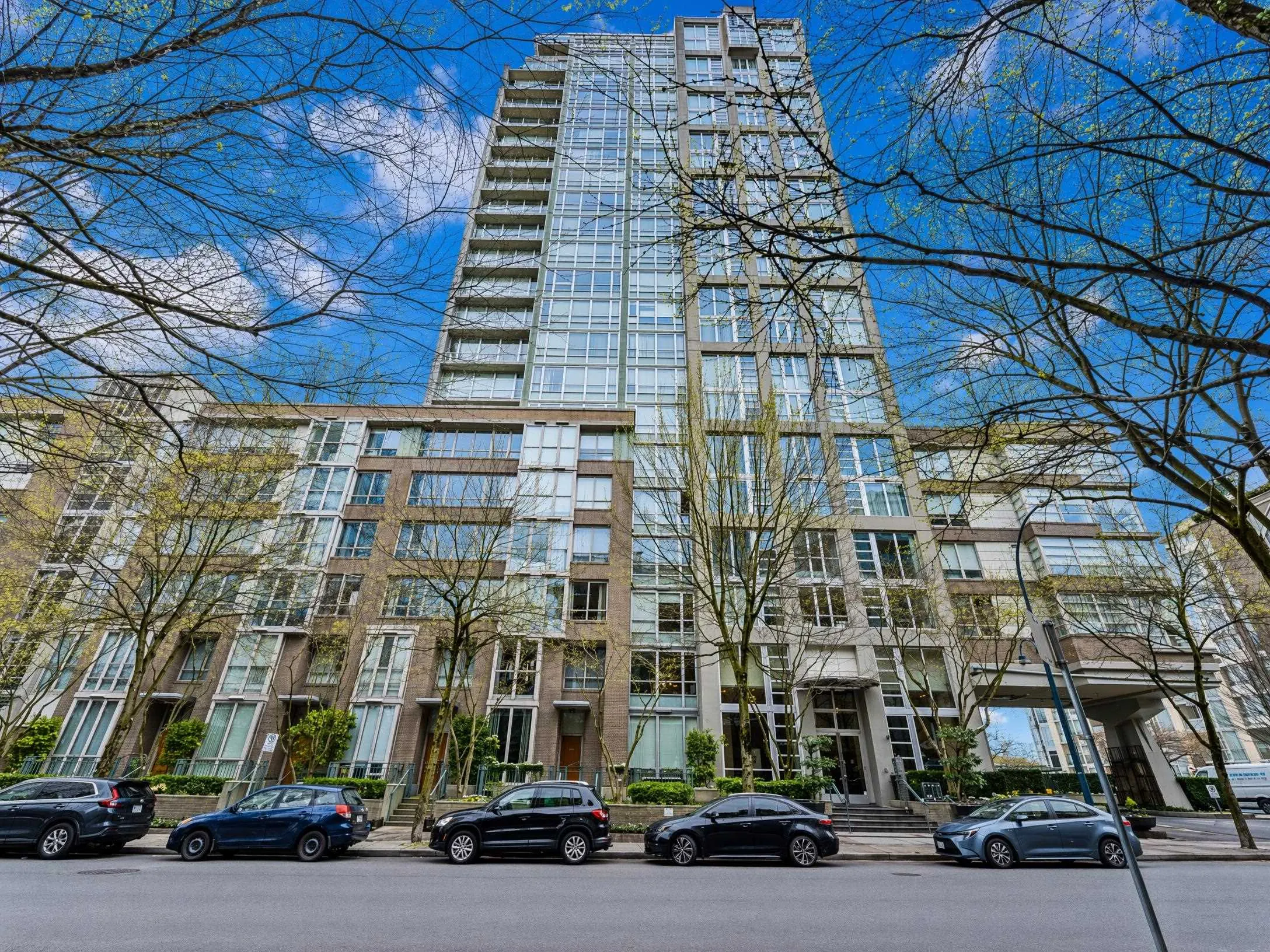1228 Marinaside Crescent #302