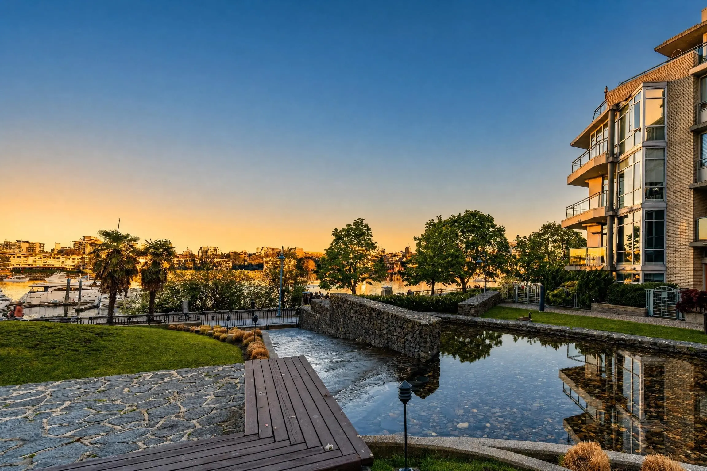 1228 Marinaside Crescent #302