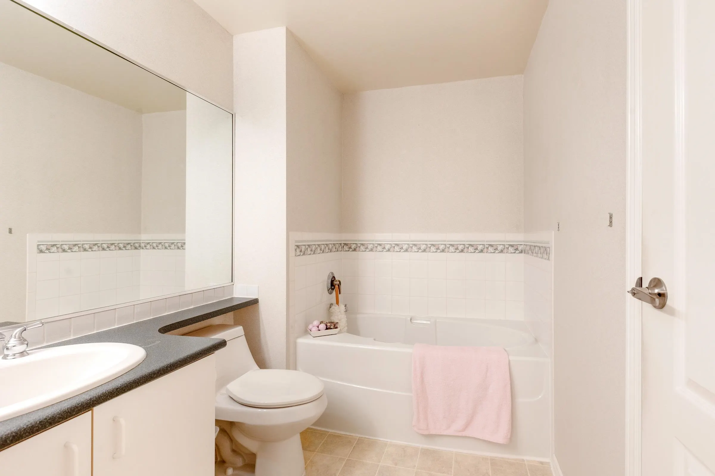 20655 88 Avenue #328