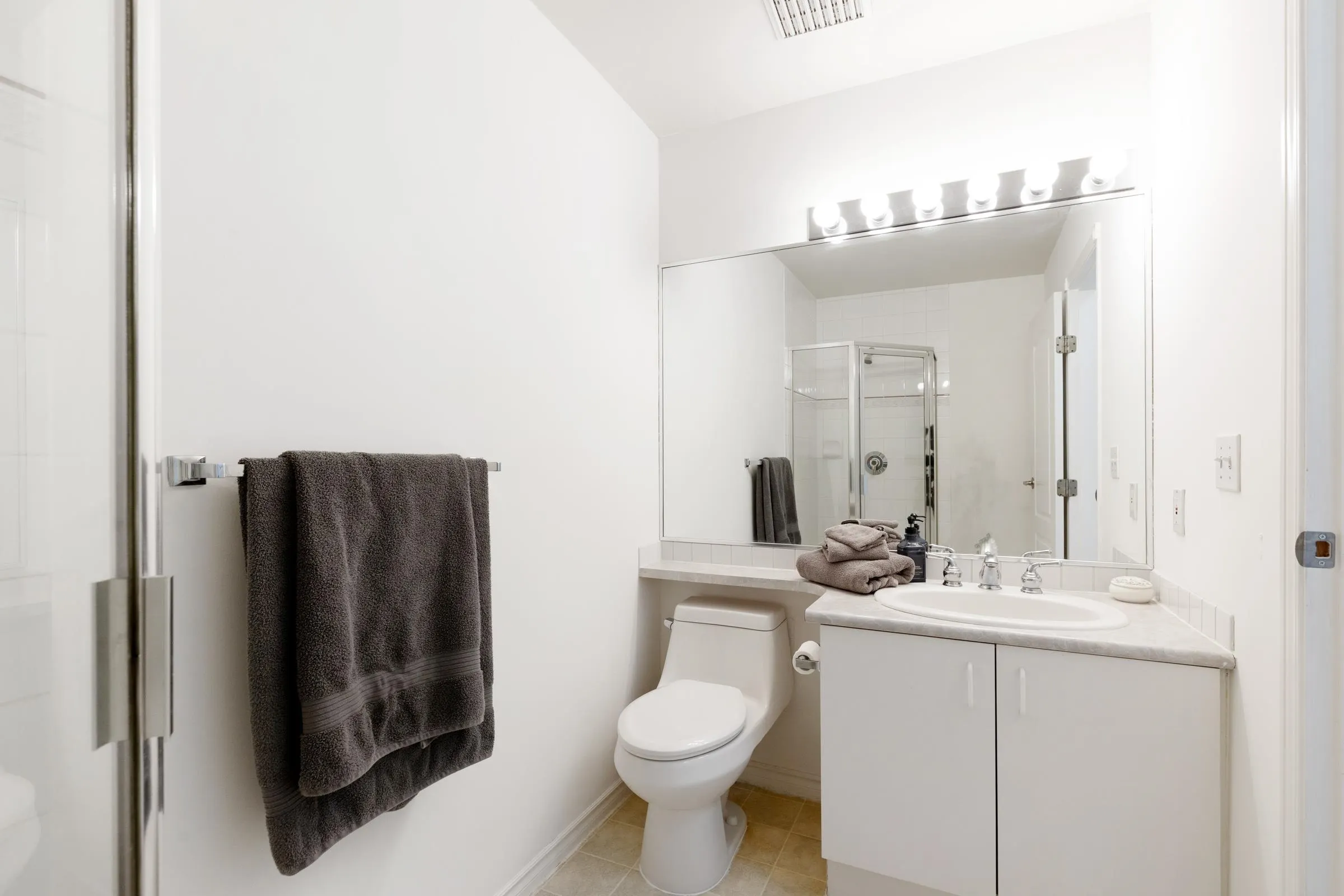 20655 88 Avenue #328