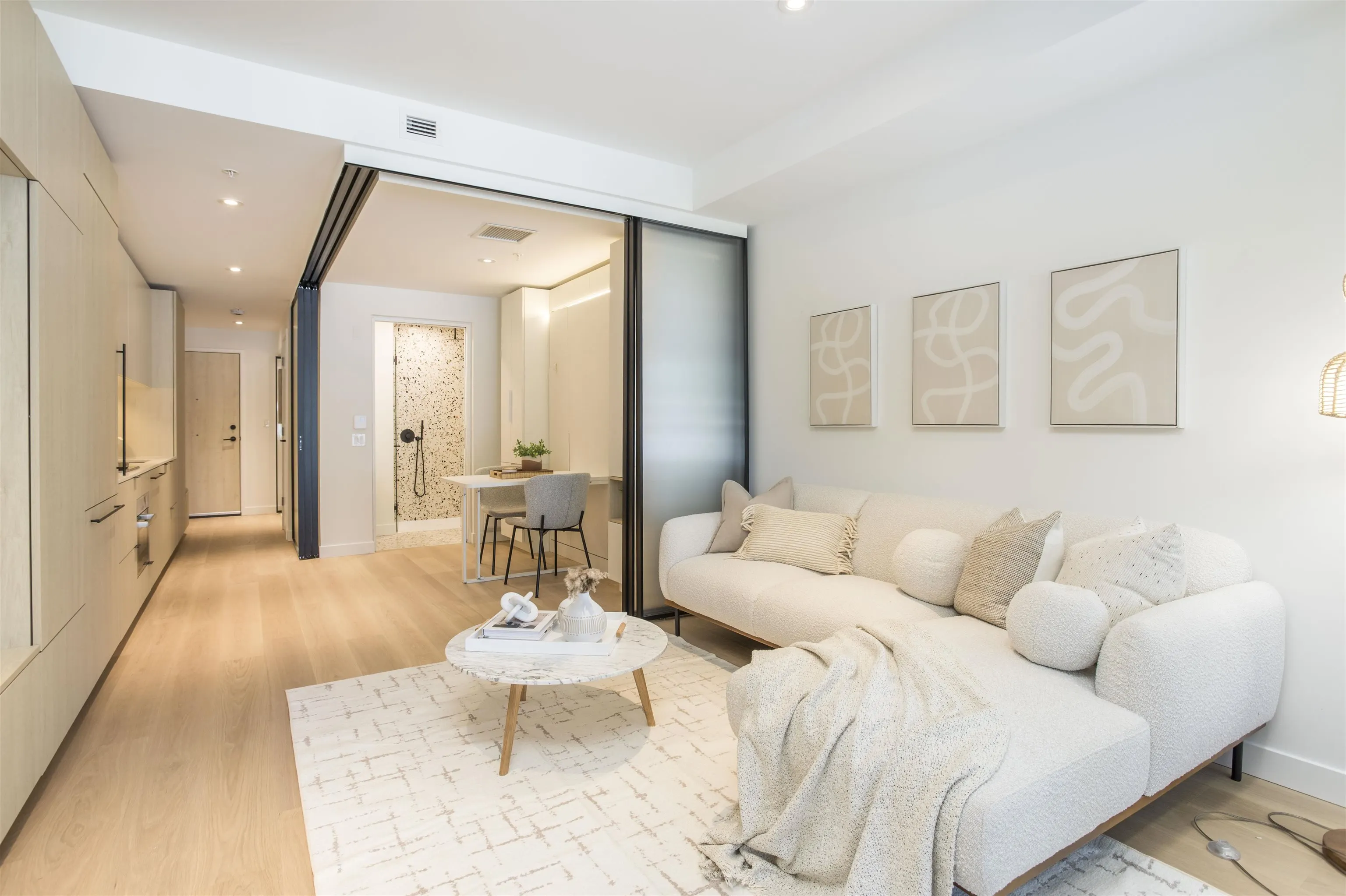 2471 St. George Street #319