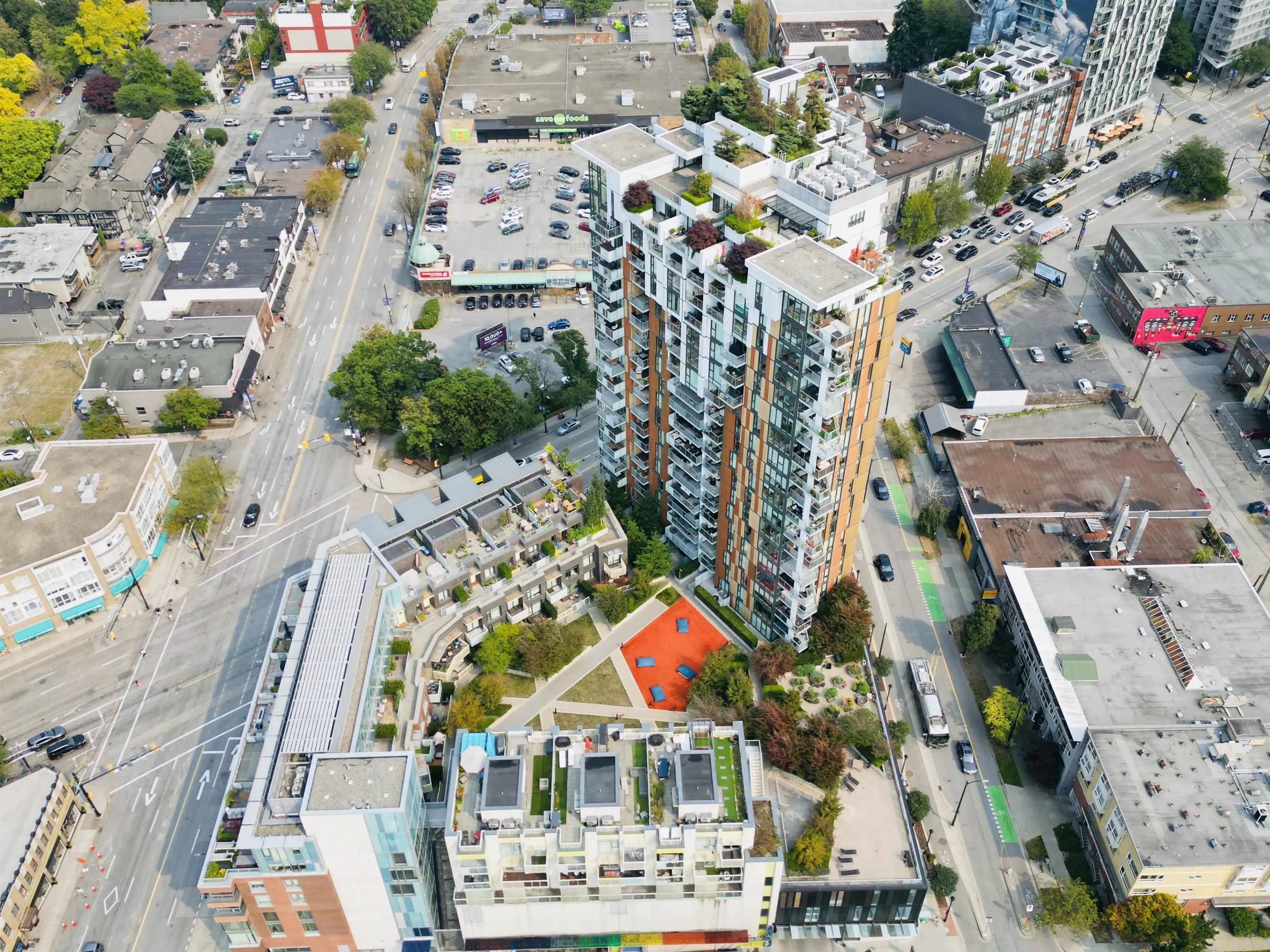 285 E 10th Avenue #1806