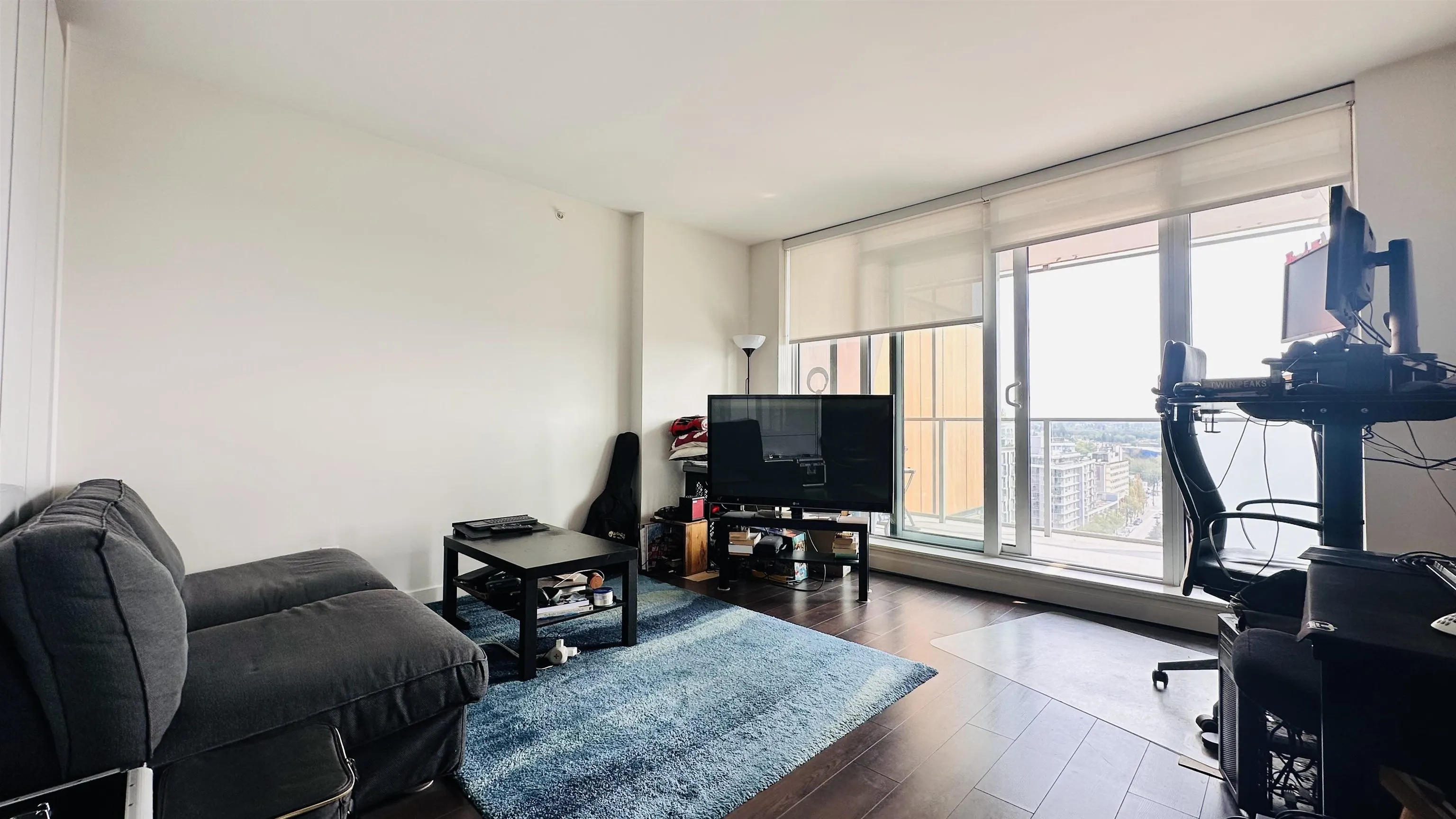 285 E 10th Avenue #1806