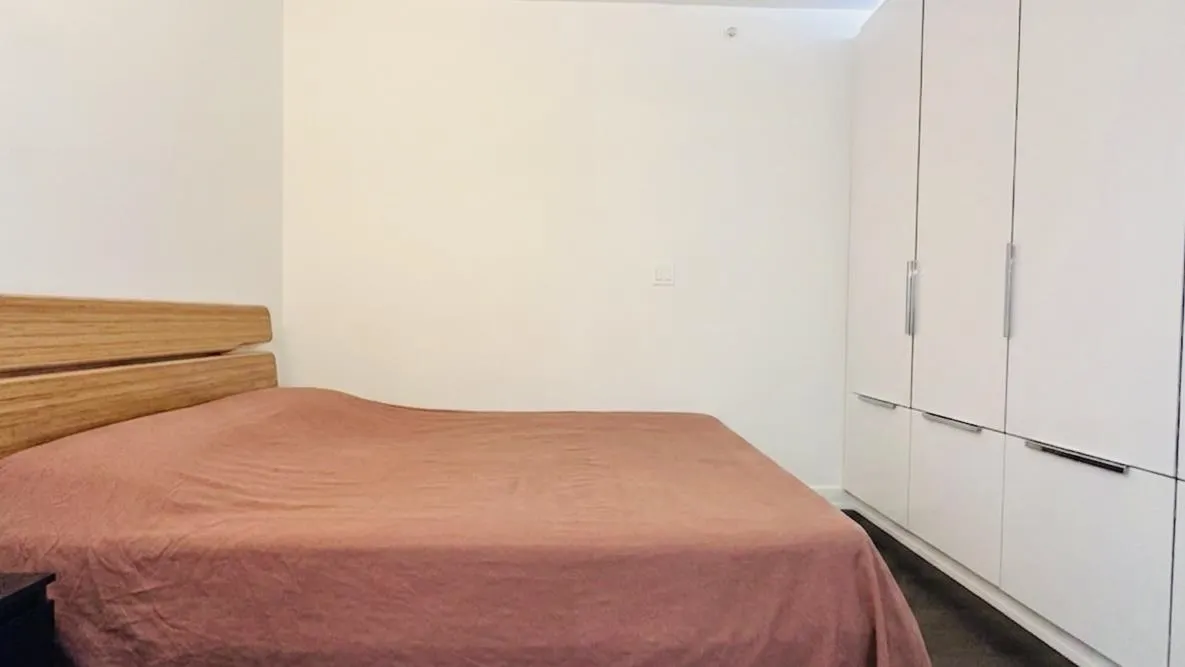 285 E 10th Avenue #1806