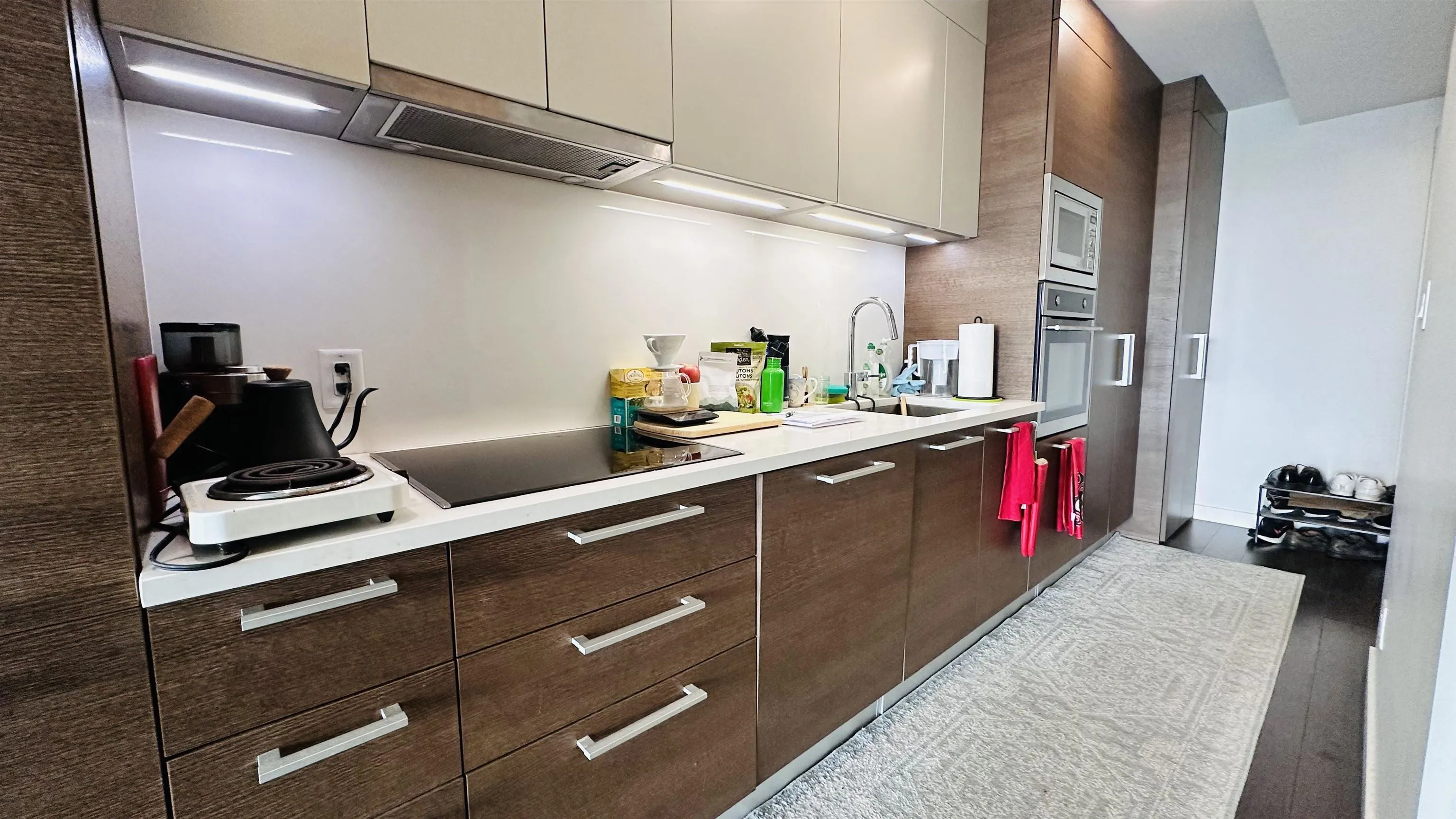 285 E 10th Avenue #1806