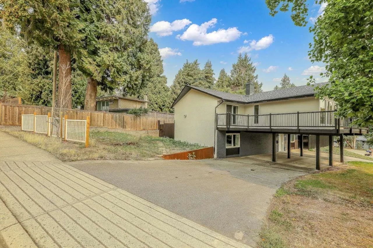 869 Gale Drive