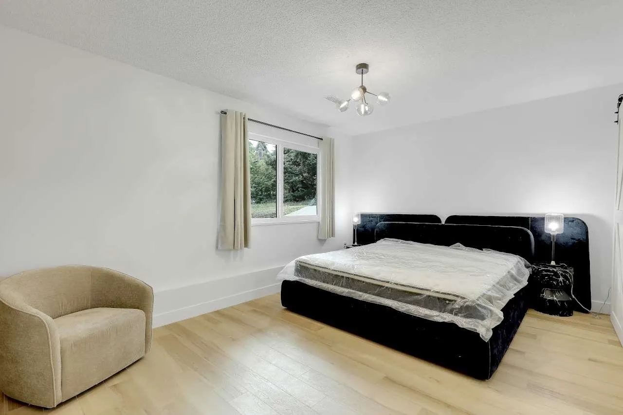 869 Gale Drive