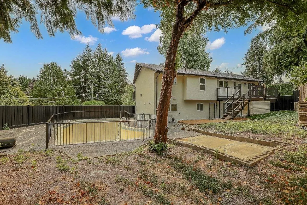 869 Gale Drive