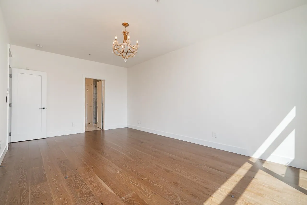 14855 Thrift Avenue #509