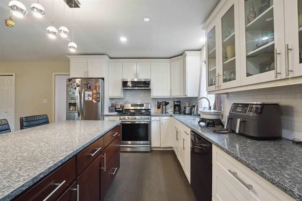 2717 Dehavilland Court