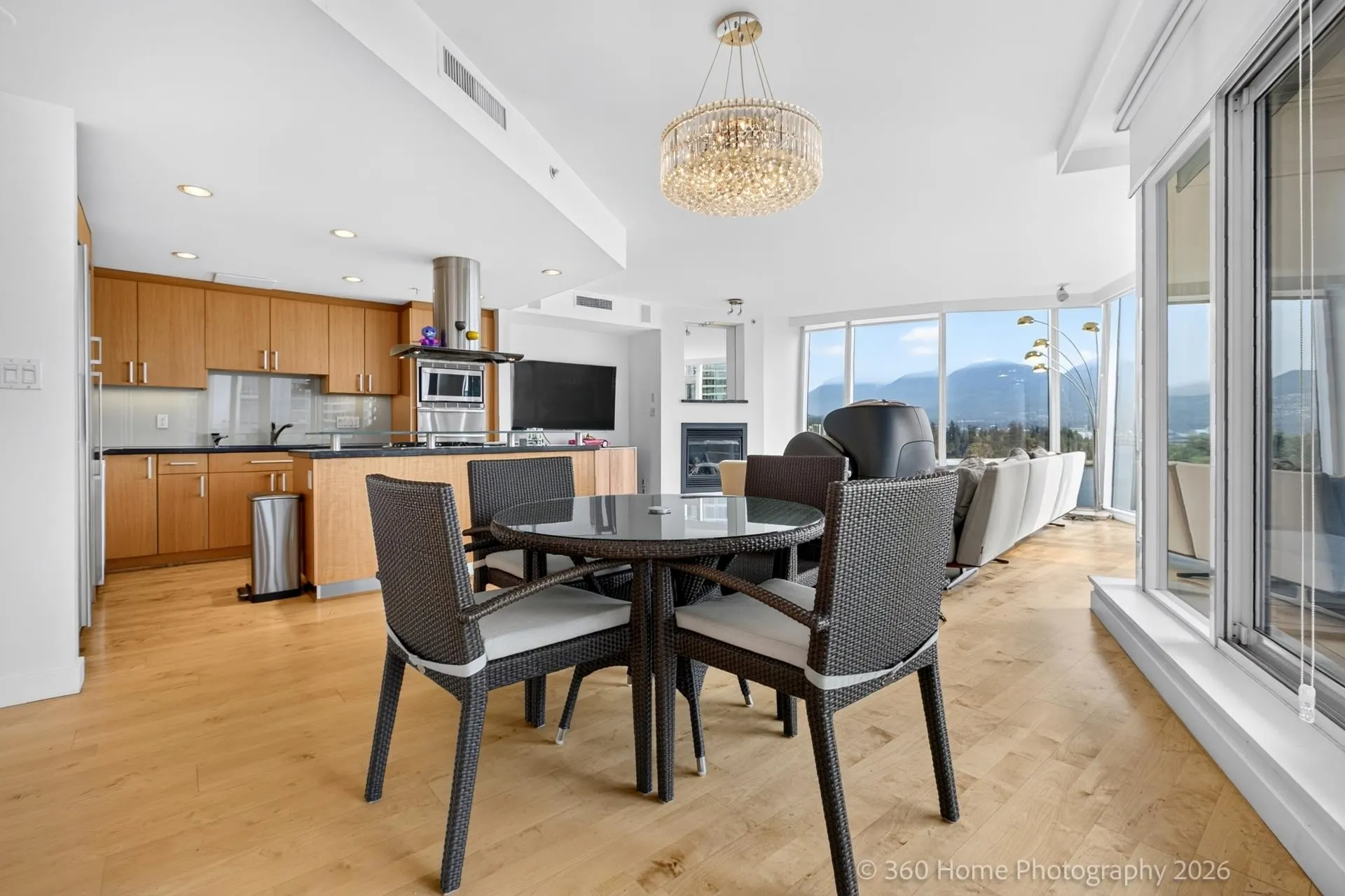 1281 W Cordova Street #1402