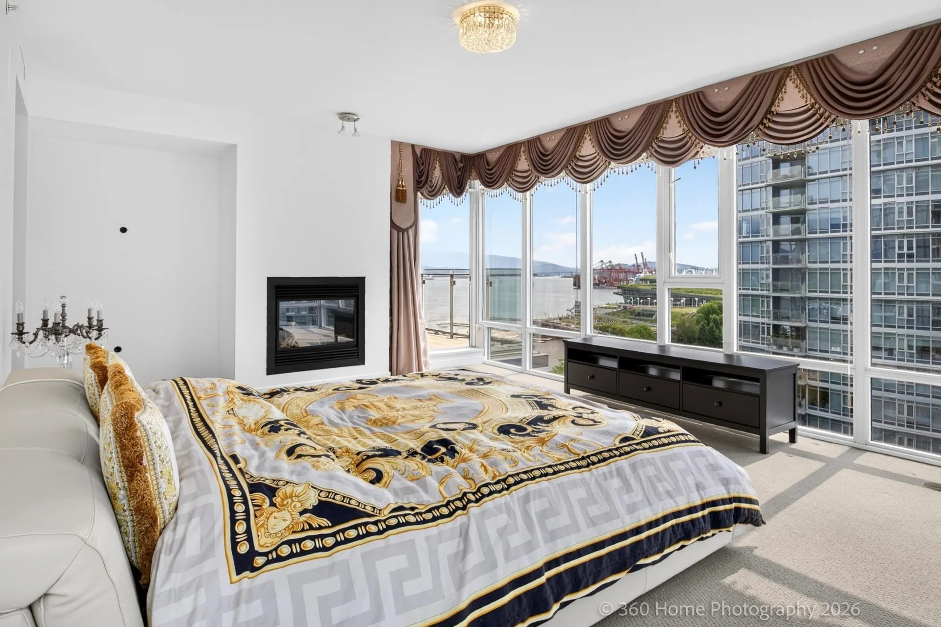 1281 W Cordova Street #1402