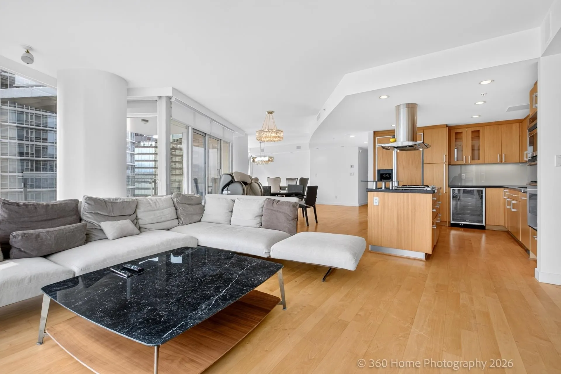 1281 W Cordova Street #1402