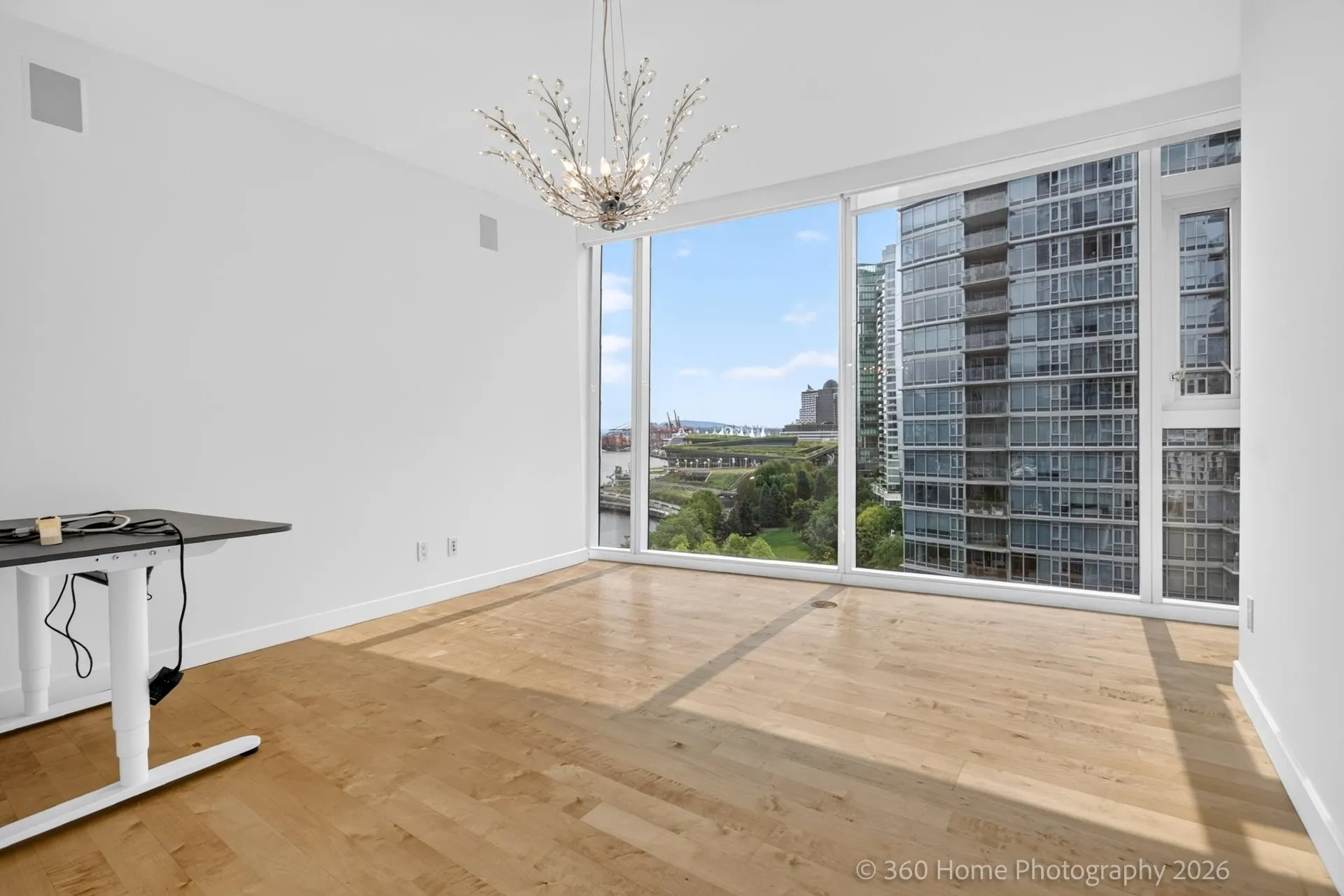 1281 W Cordova Street #1402