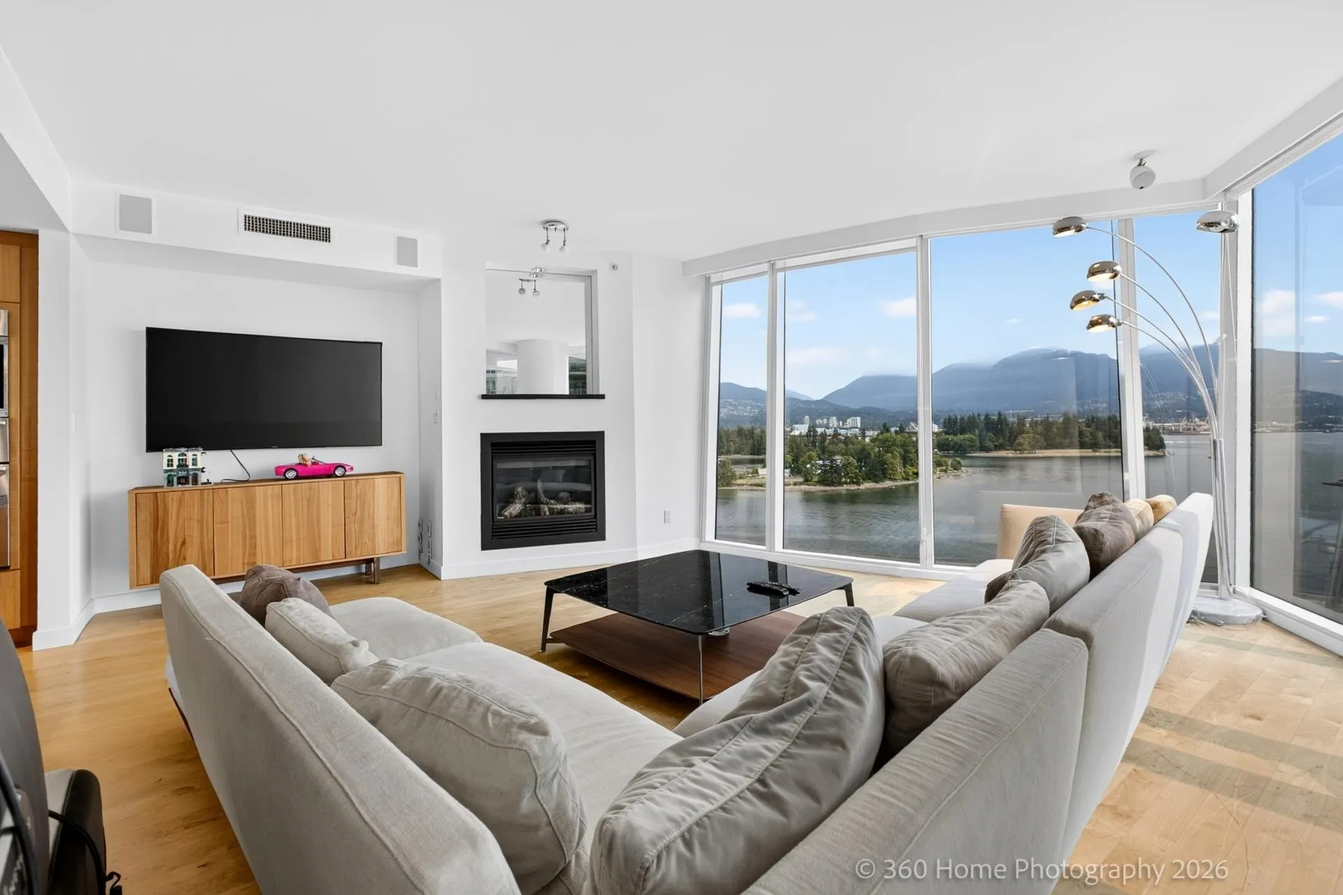 1281 W Cordova Street #1402