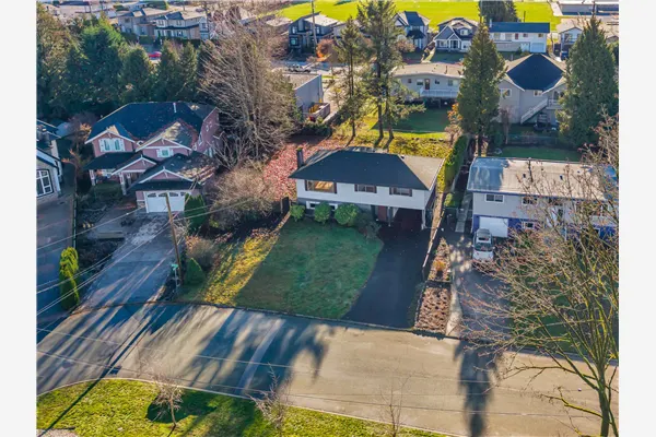 1640 Spray Avenue