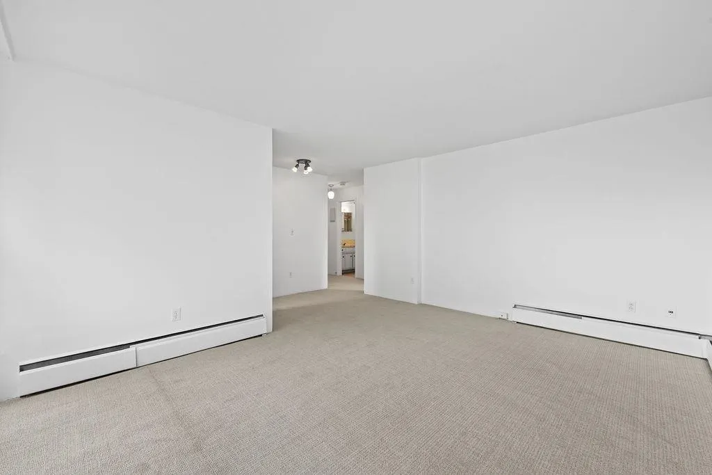 1250 Burnaby Street #203