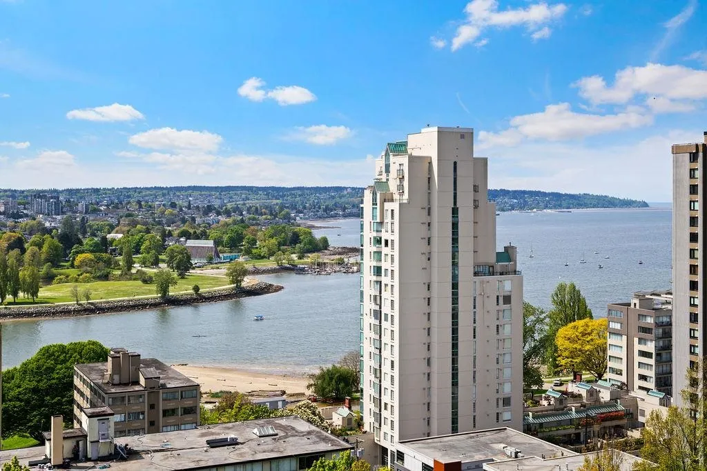 1250 Burnaby Street #203