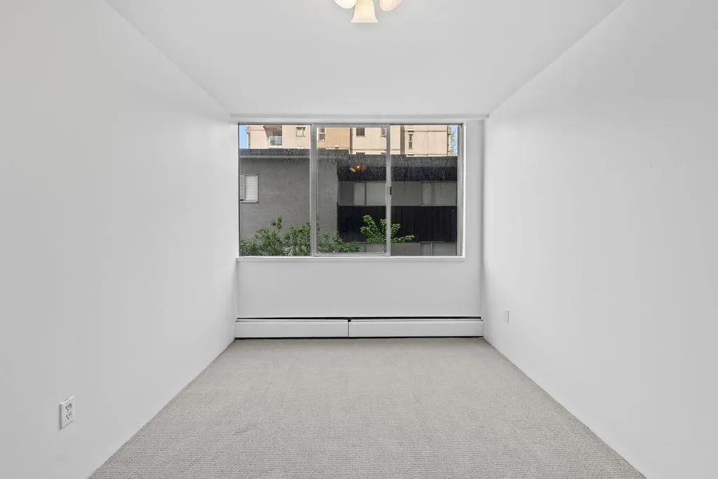 1250 Burnaby Street #203