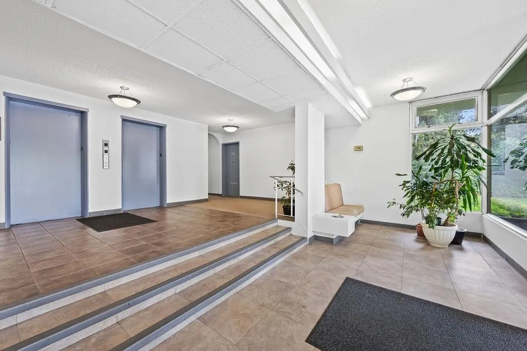 1250 Burnaby Street #203