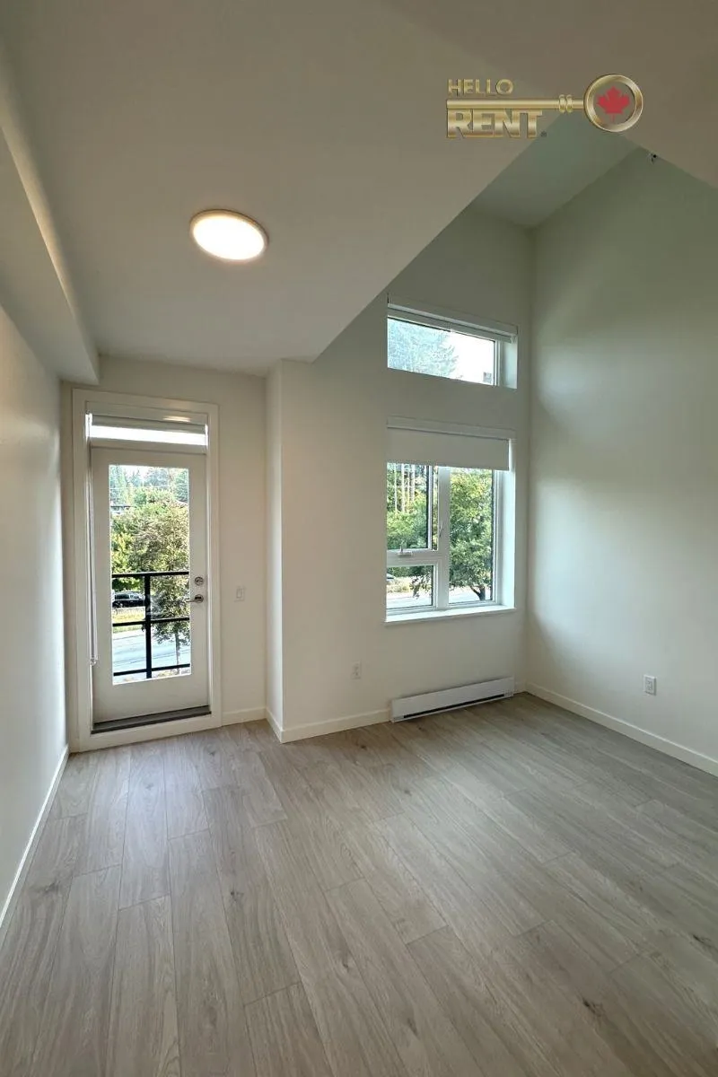 956 Lytton Street #109