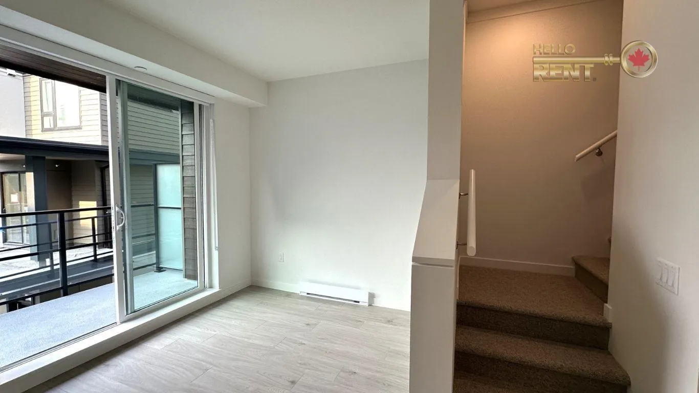 956 Lytton Street #109