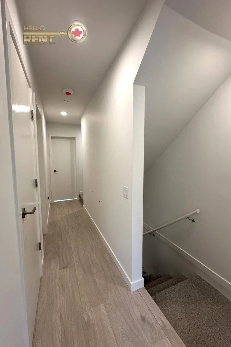 956 Lytton Street #109