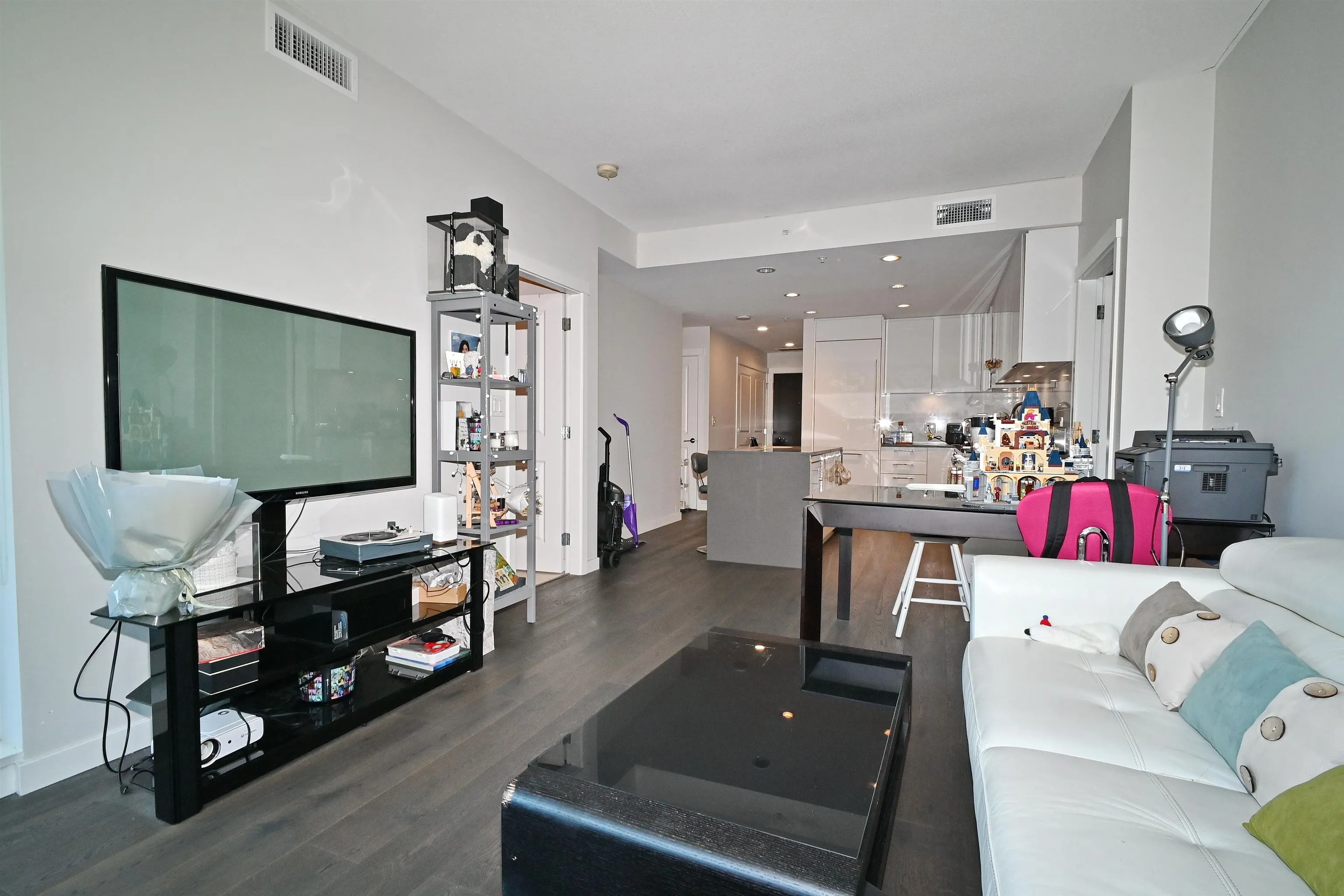 3487 Binning Road #907