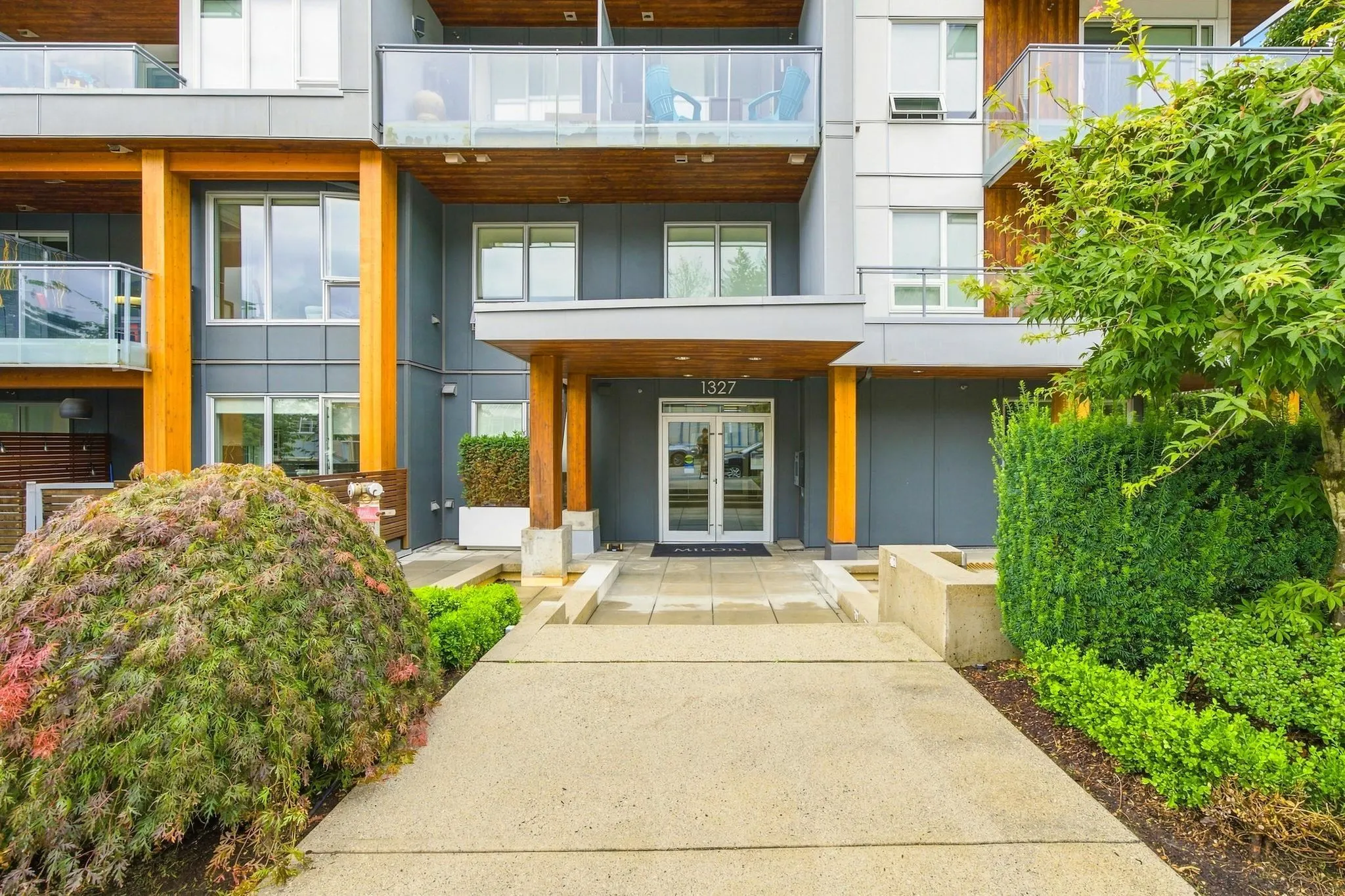 1327 Draycott Road #401