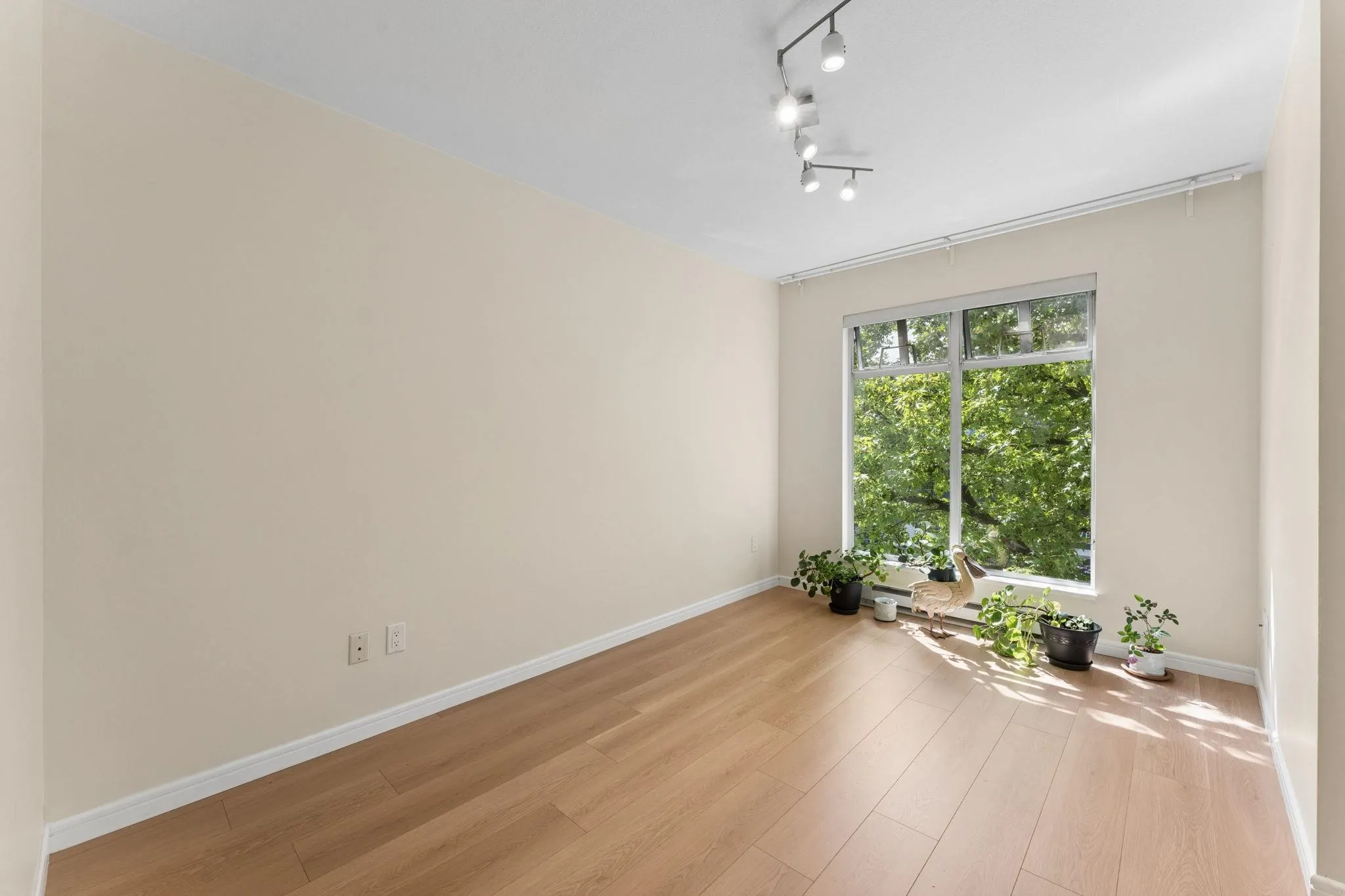 3727 W 10th Avenue #410