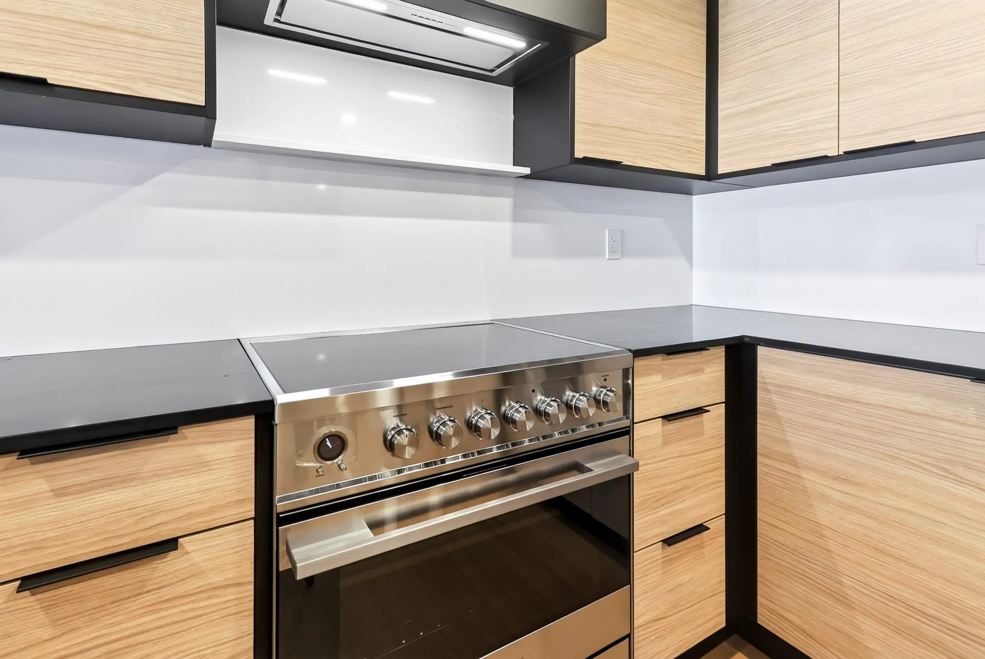 6485 Manitoba Street #103