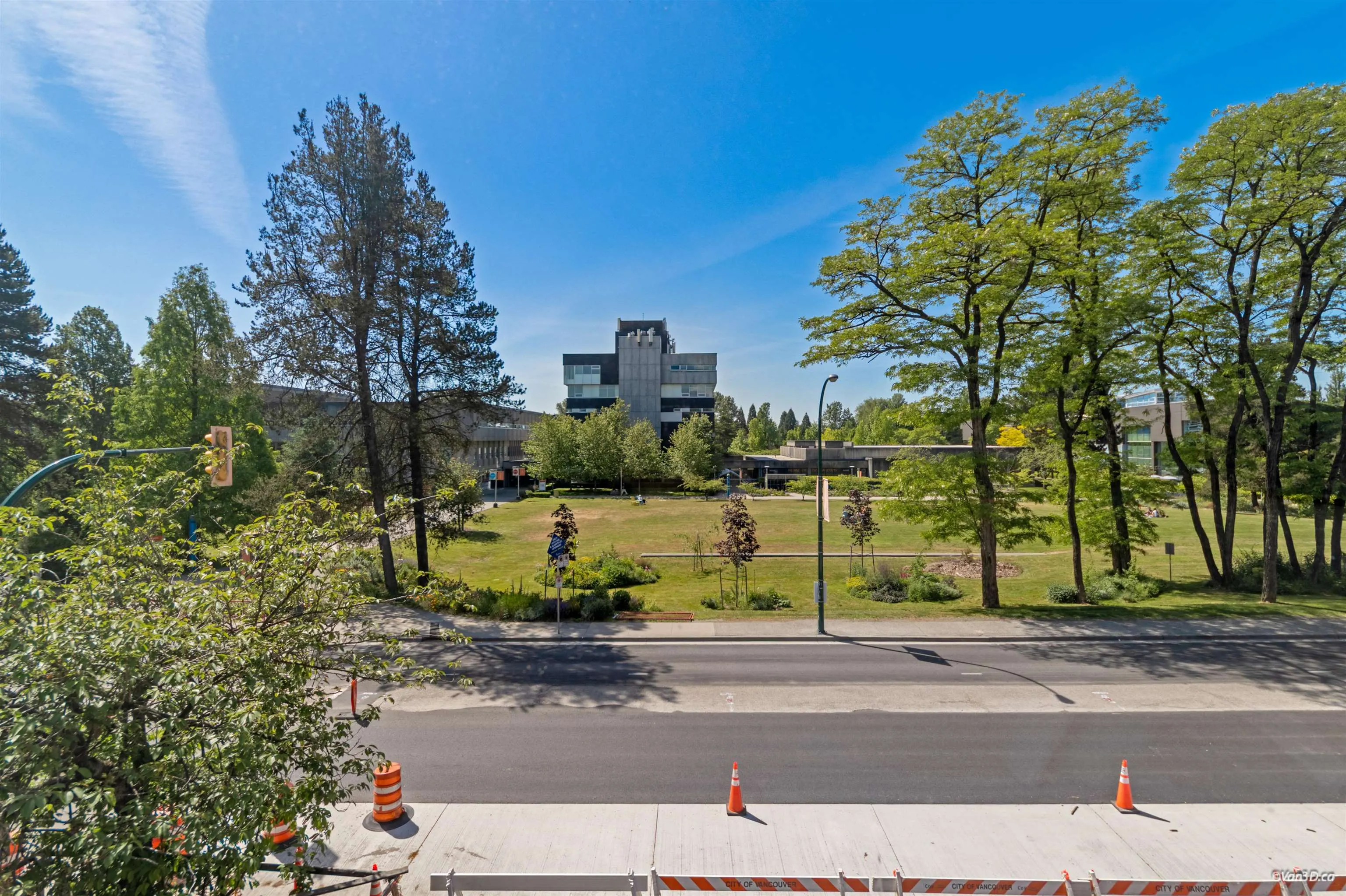 6485 Manitoba Street #302