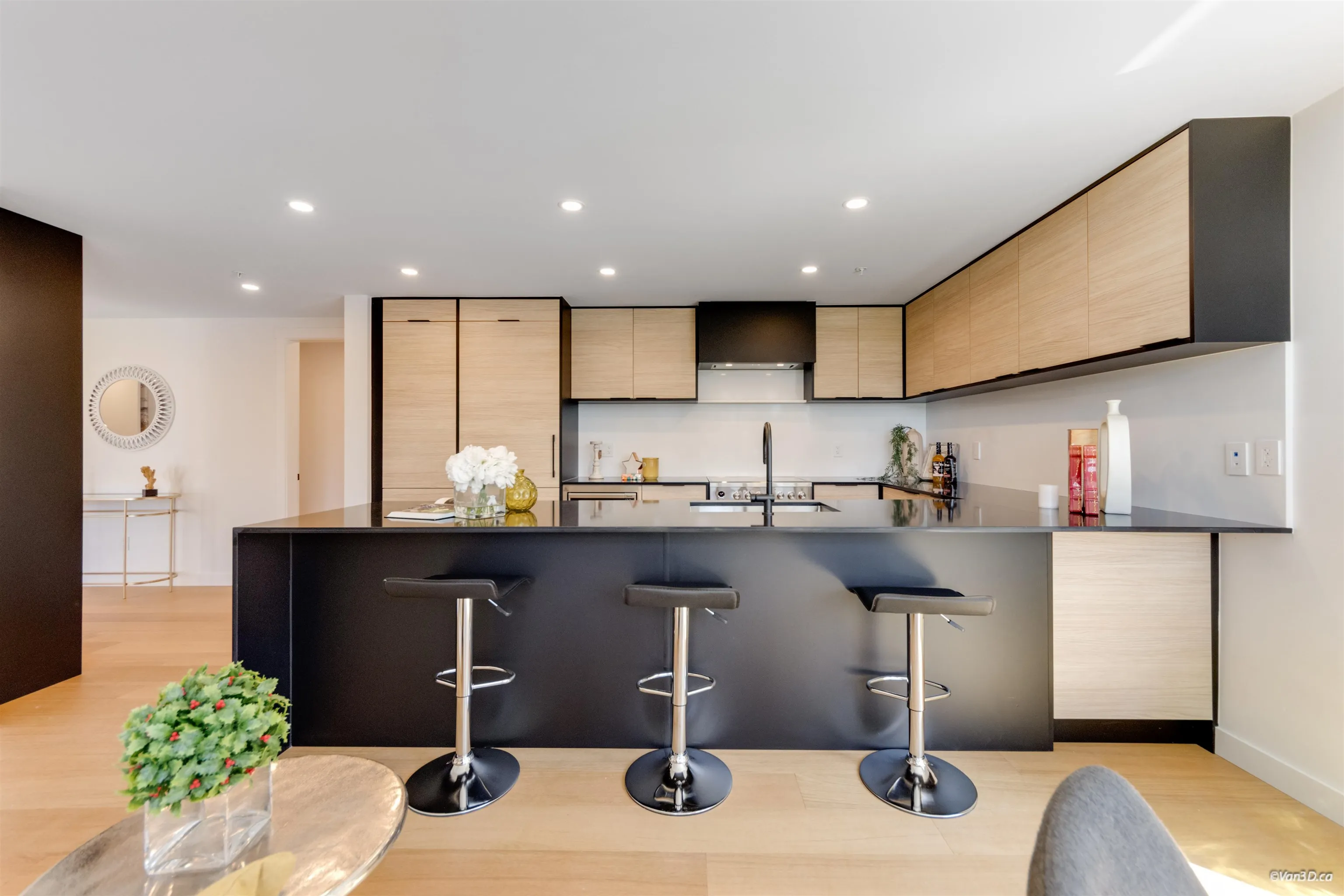 6485 Manitoba Street #302