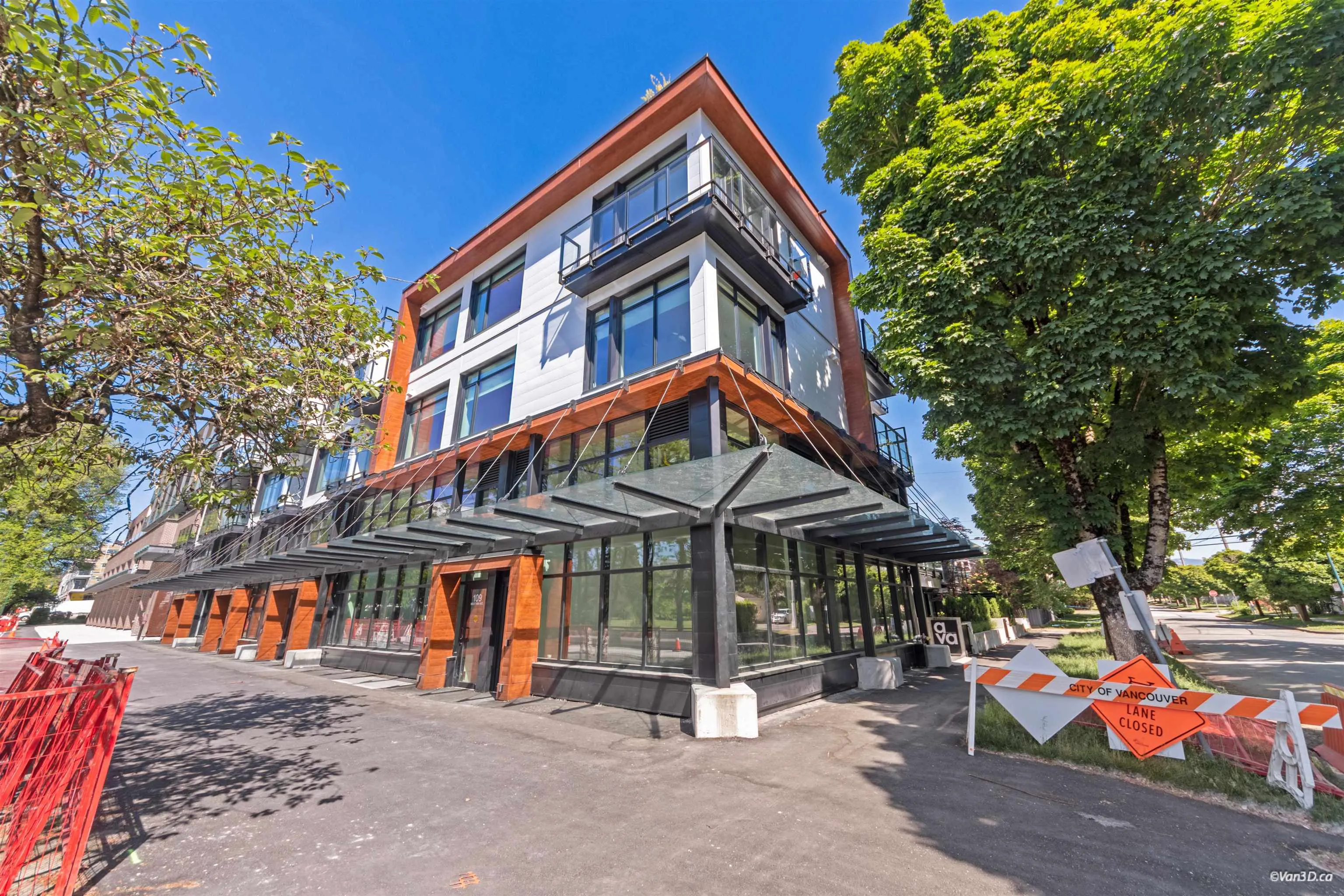 6485 Manitoba Street #302