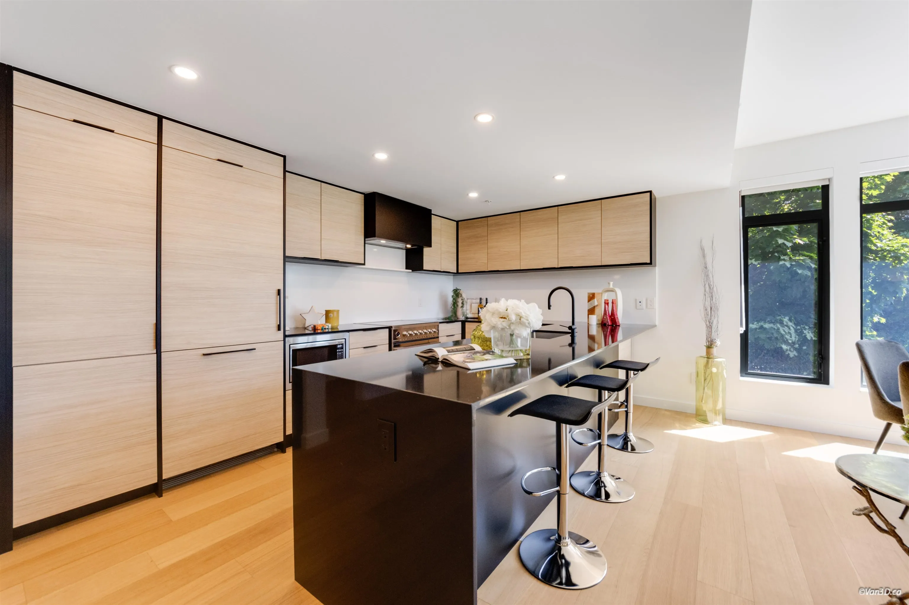6485 Manitoba Street #302