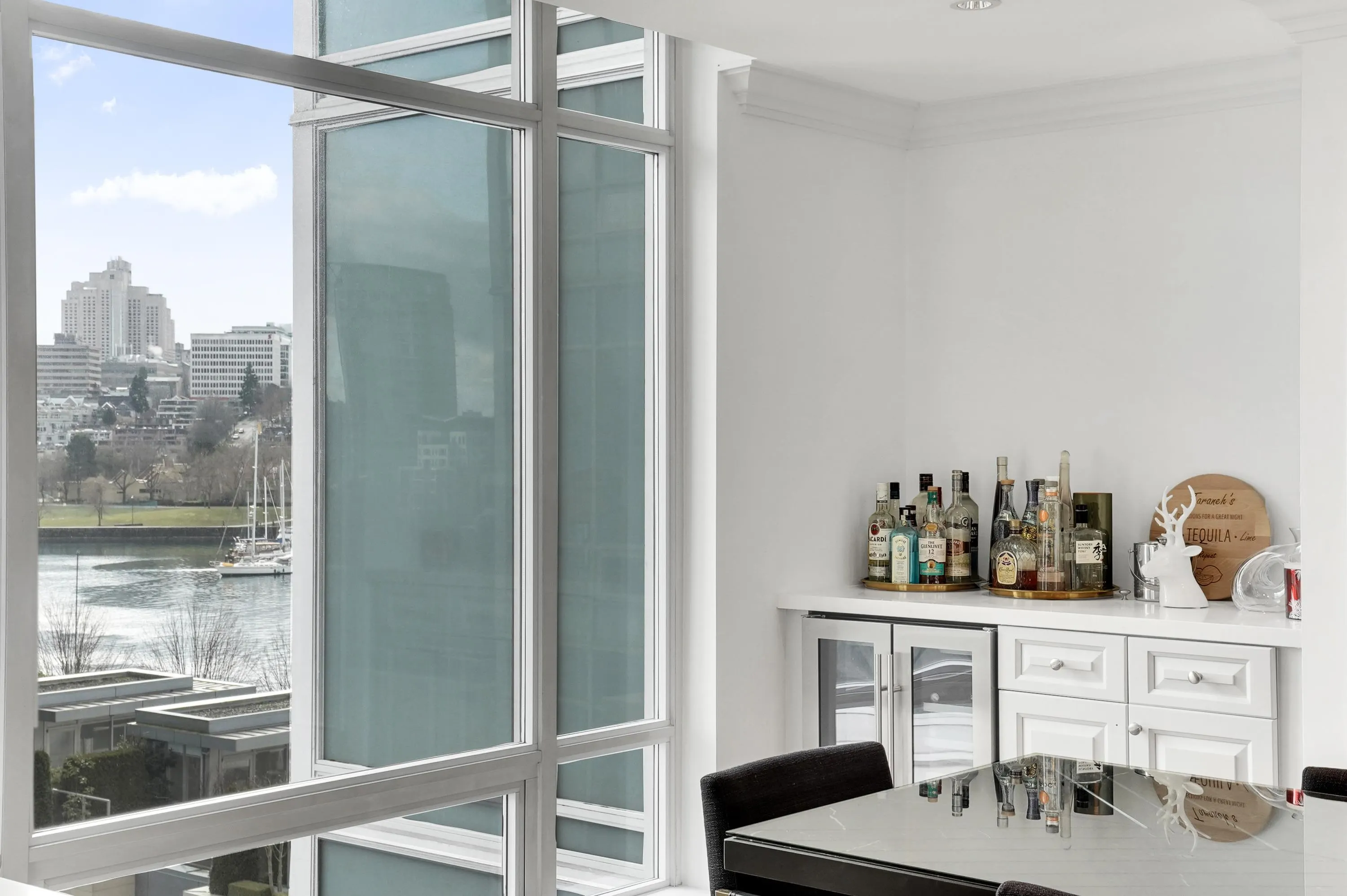 426 Beach Crescent #701
