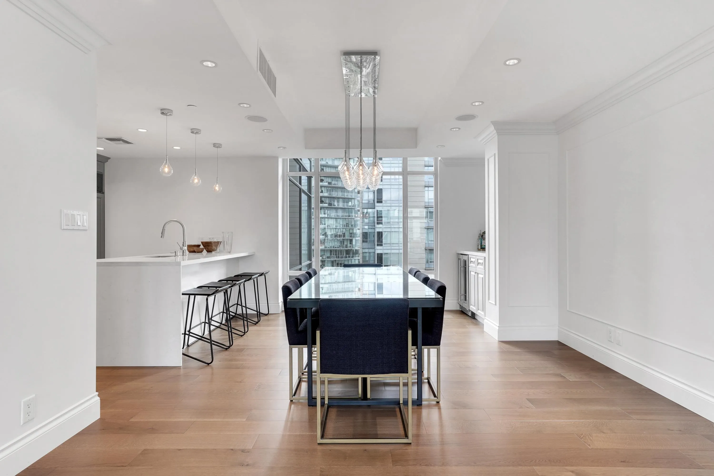 426 Beach Crescent #701