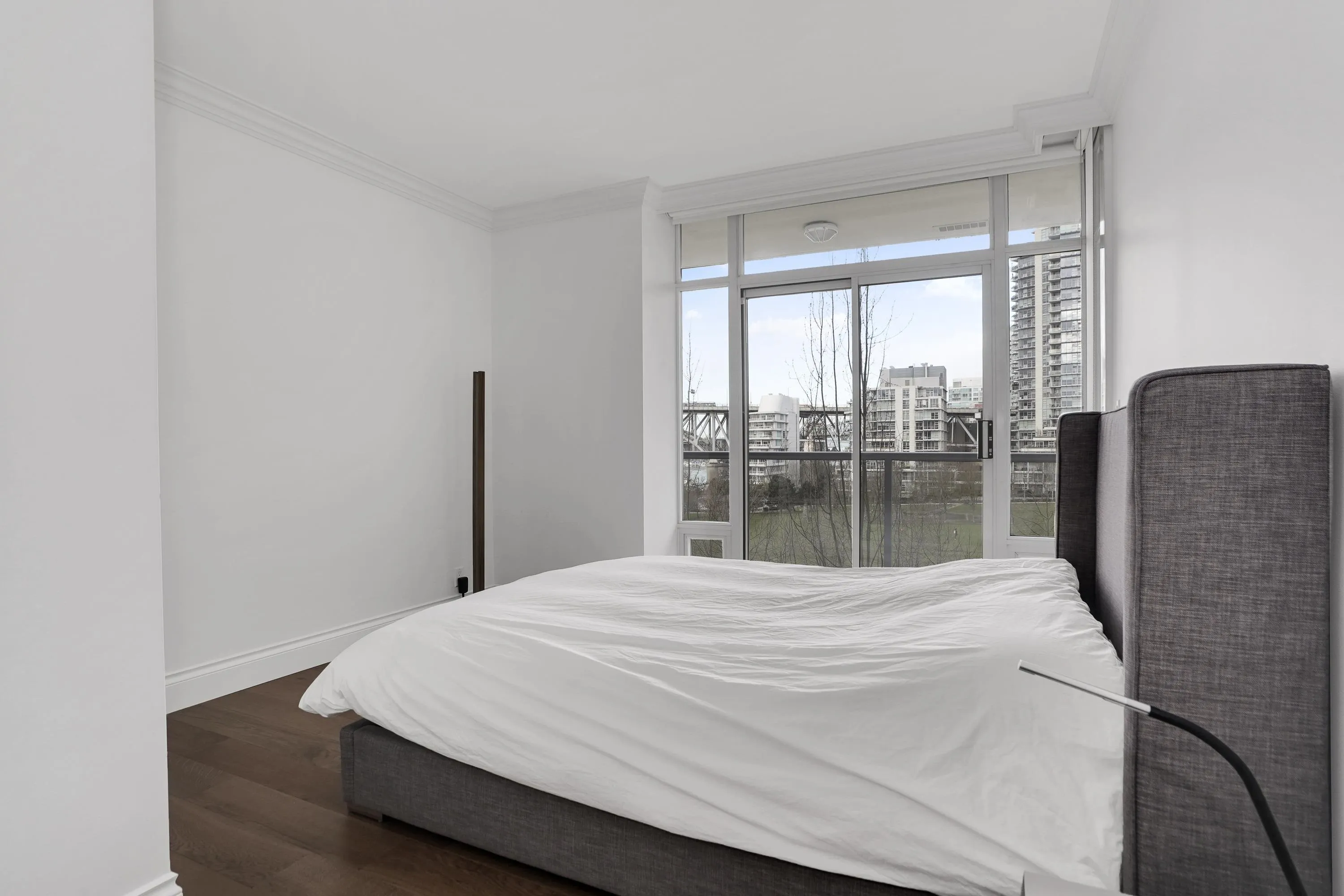 426 Beach Crescent #701