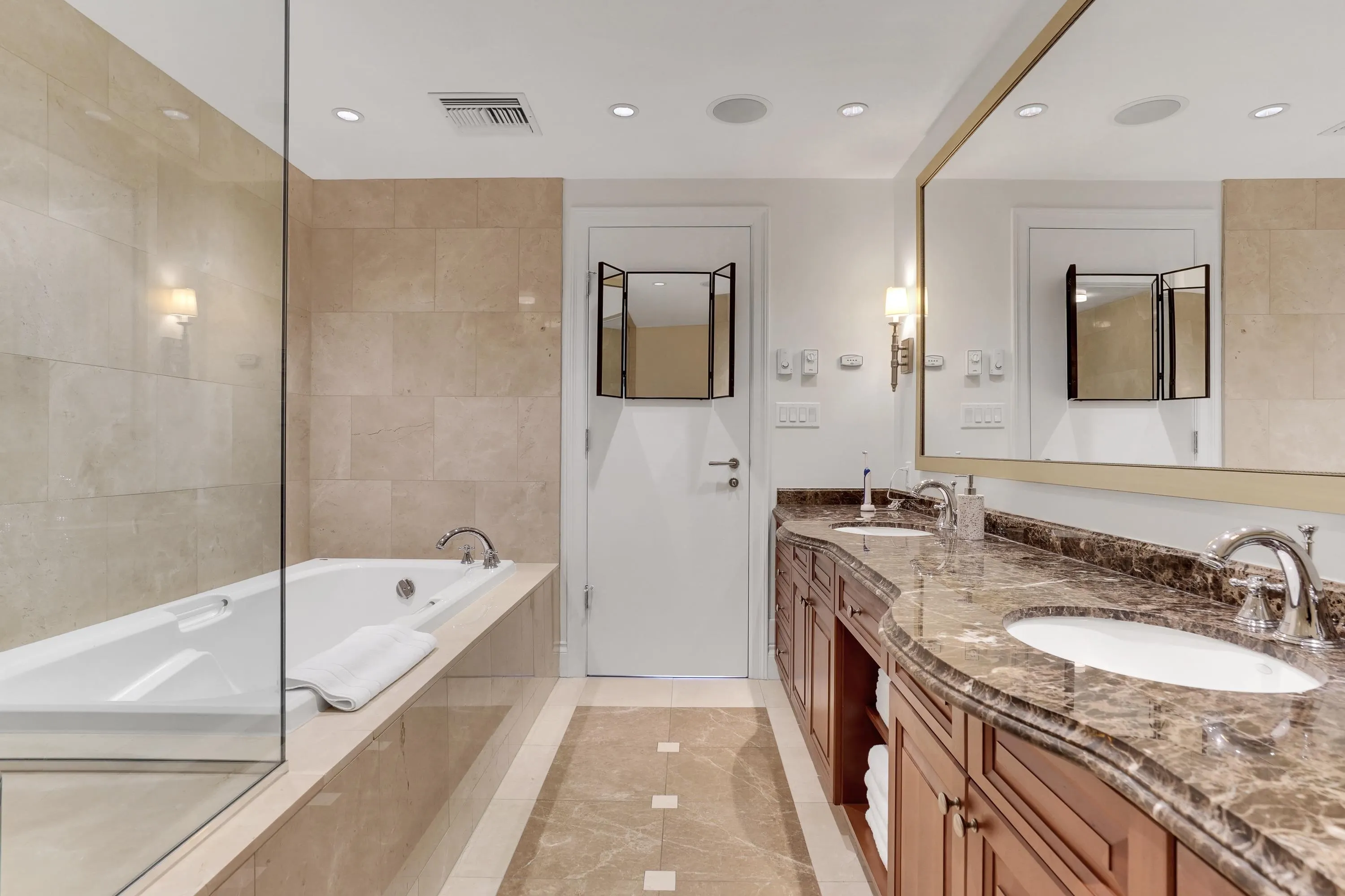 426 Beach Crescent #701