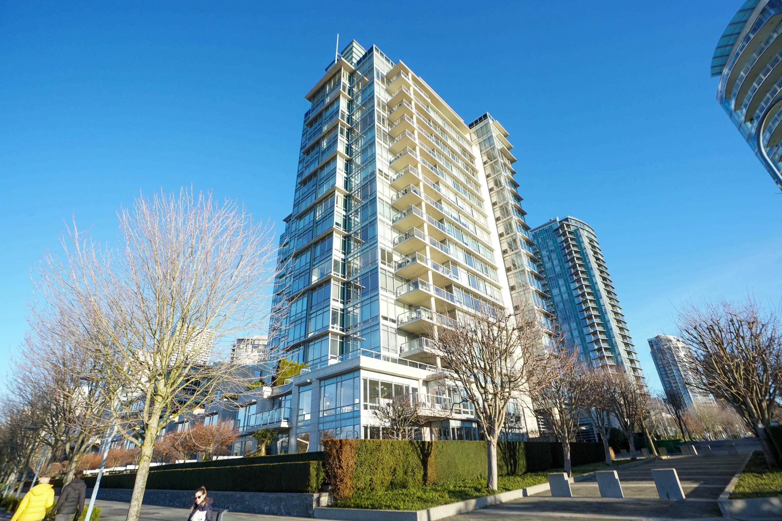 426 Beach Crescent #701